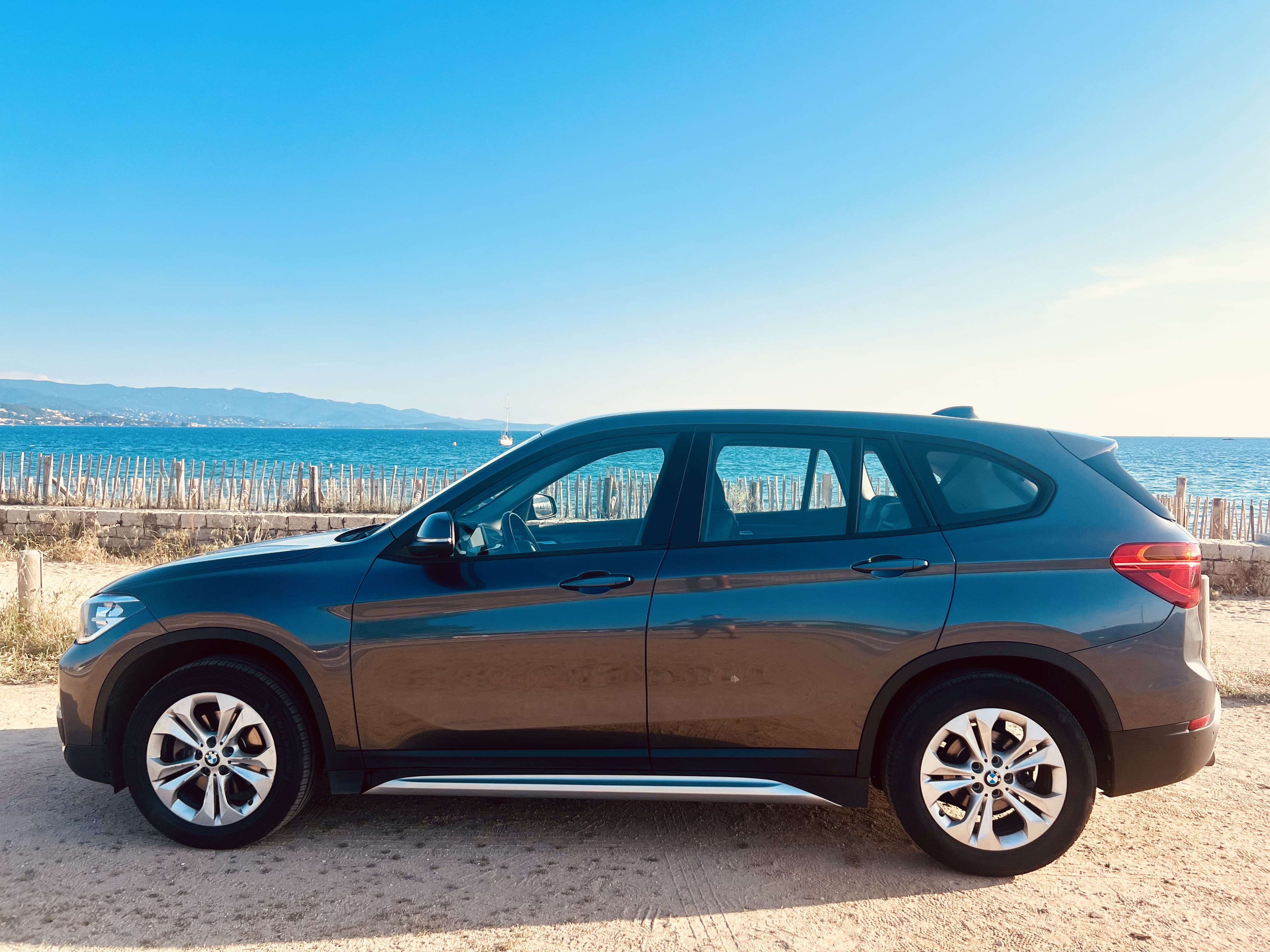 BMW X1 sDrive18i with Air conditioning