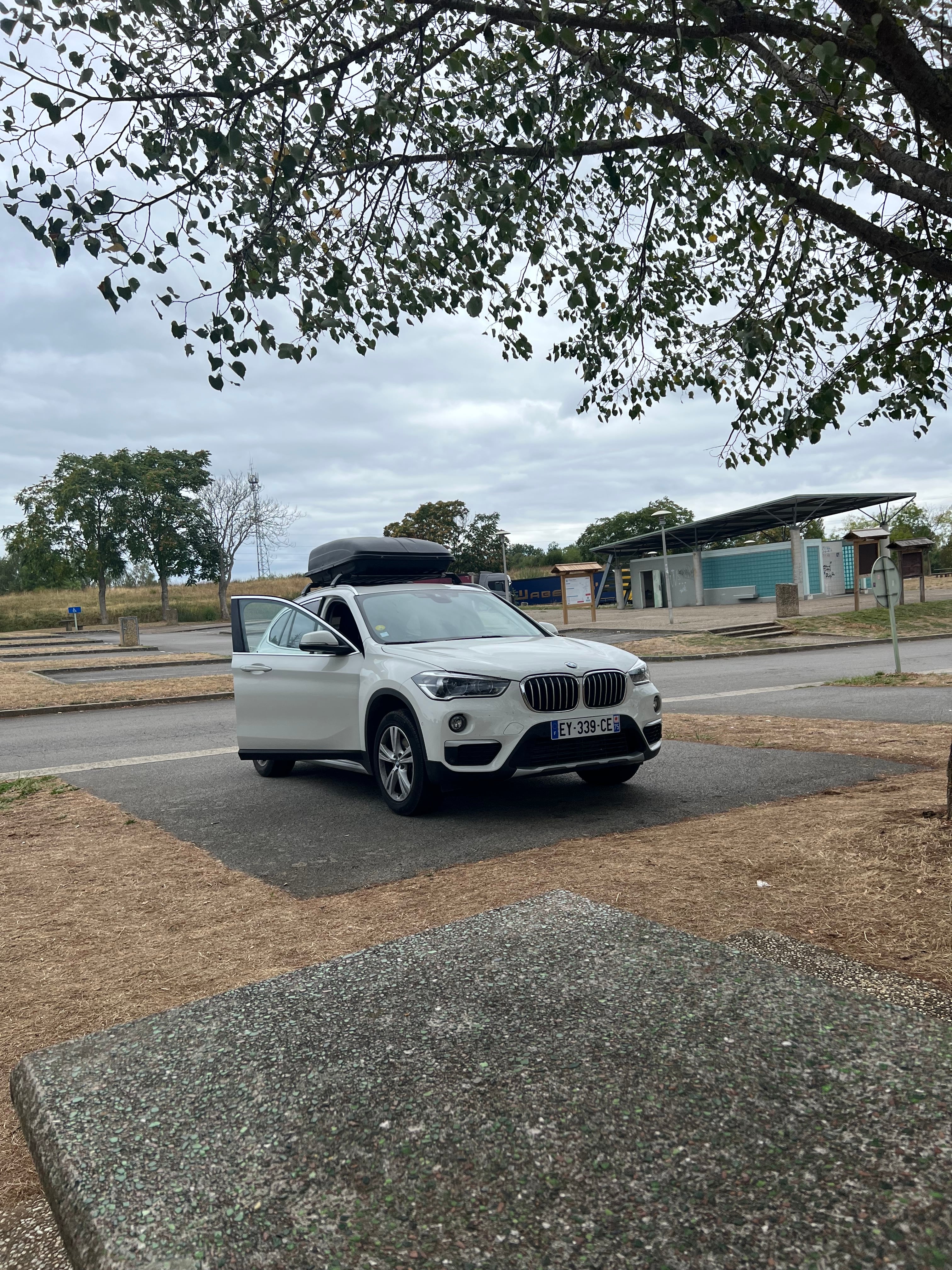 BMW X1 sDrive18d avec Régulateur de vitesse