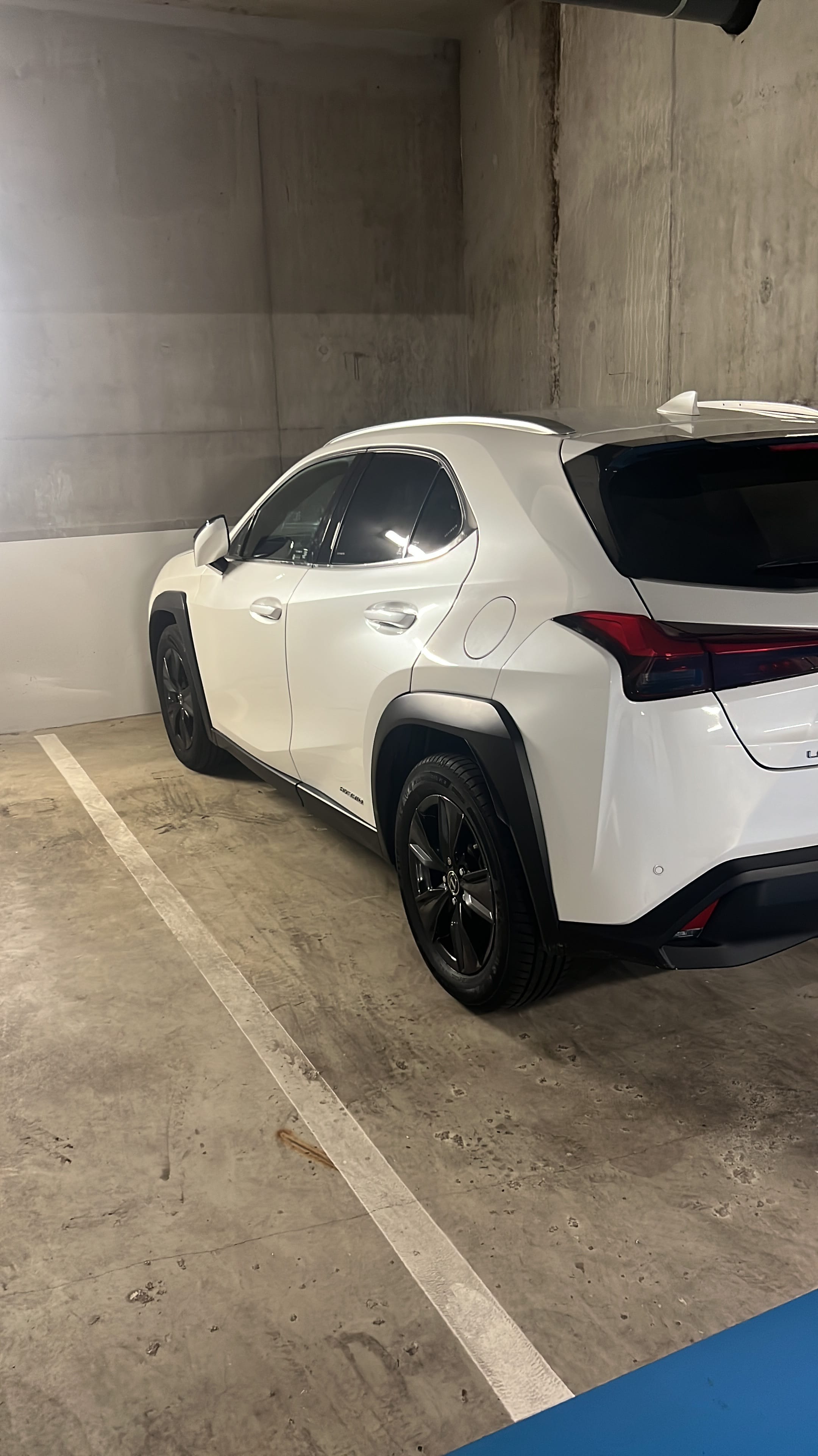 Lexus UX 250h avec Entrée audio / iPod