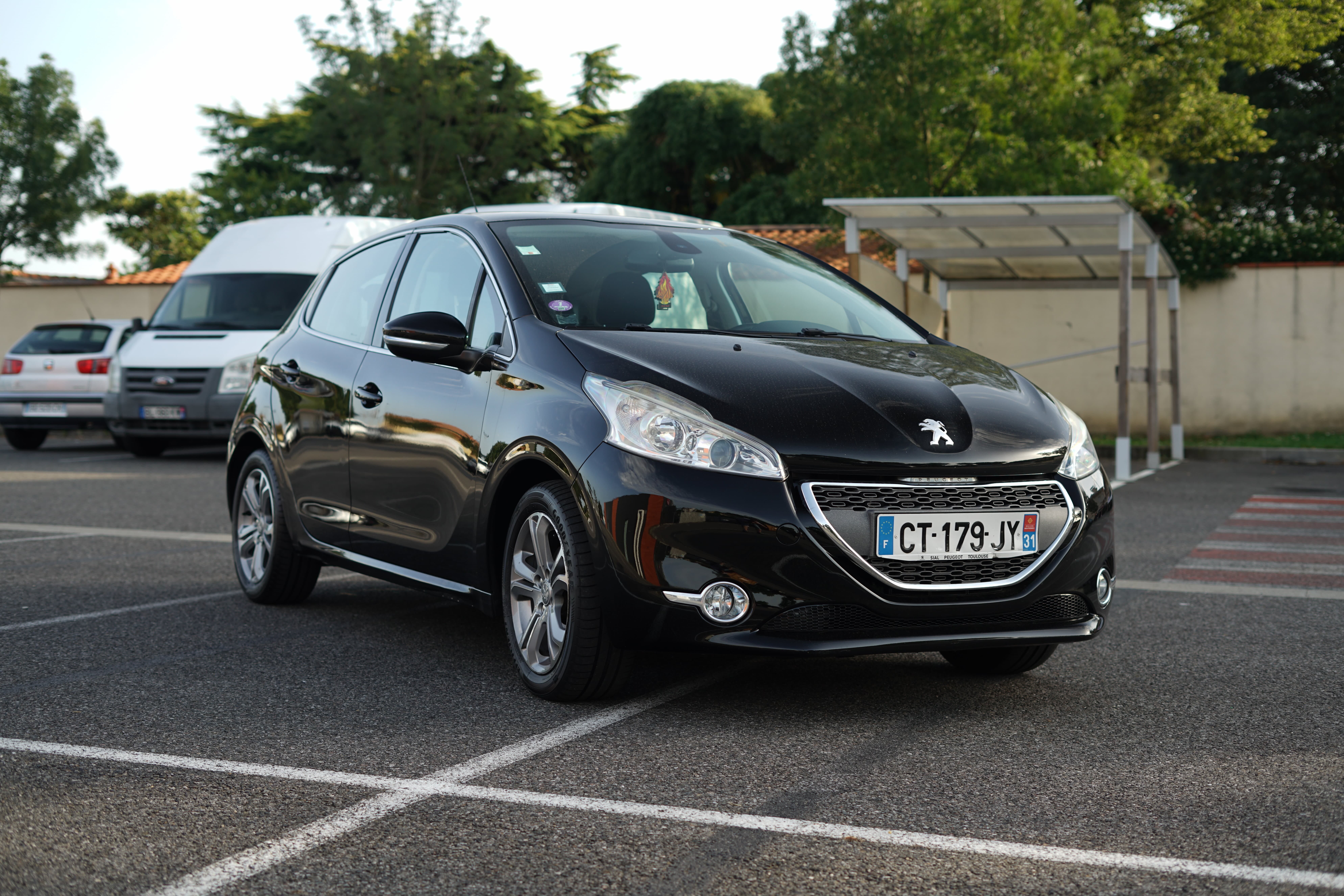 Peugeot 208, 2013, Essence 98