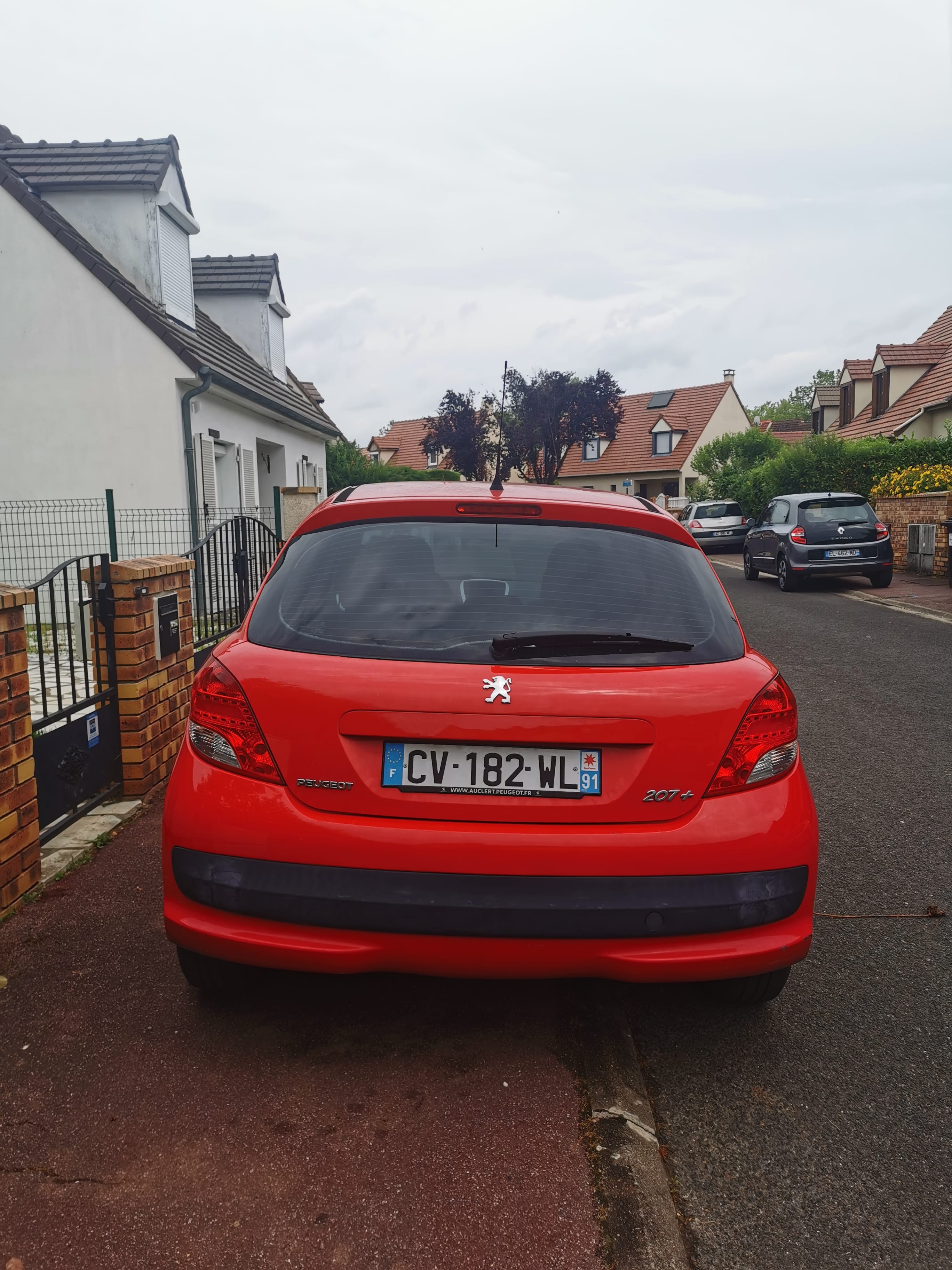 Peugeot 207+ avec Régulateur de vitesse