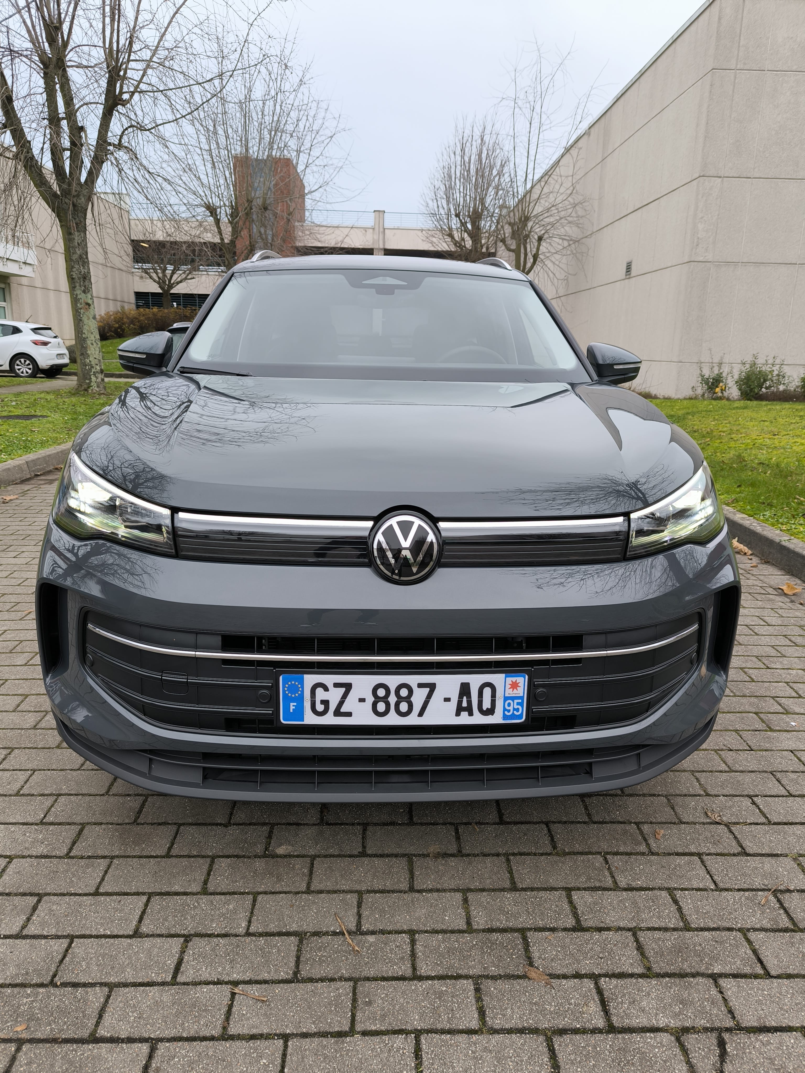 Volkswagen Tiguan, 2024, Essence 95, automatique