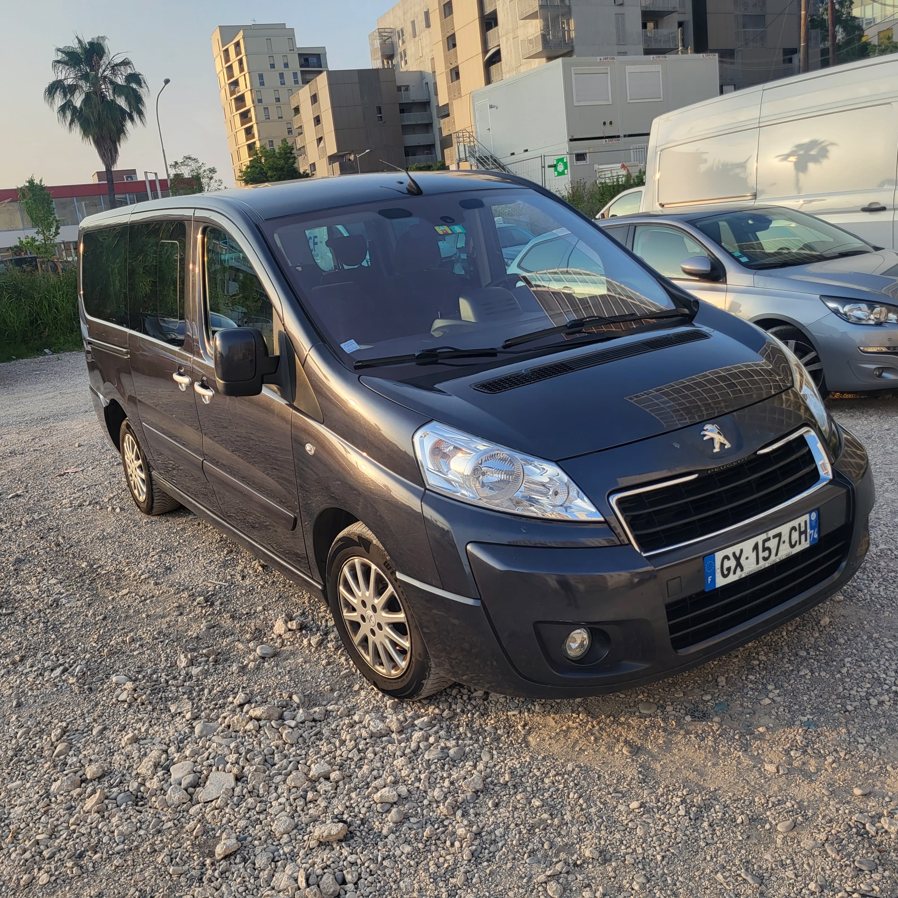 Peugeot Expert Tepee, 2014, Diesel, automatique, 9 places et plus