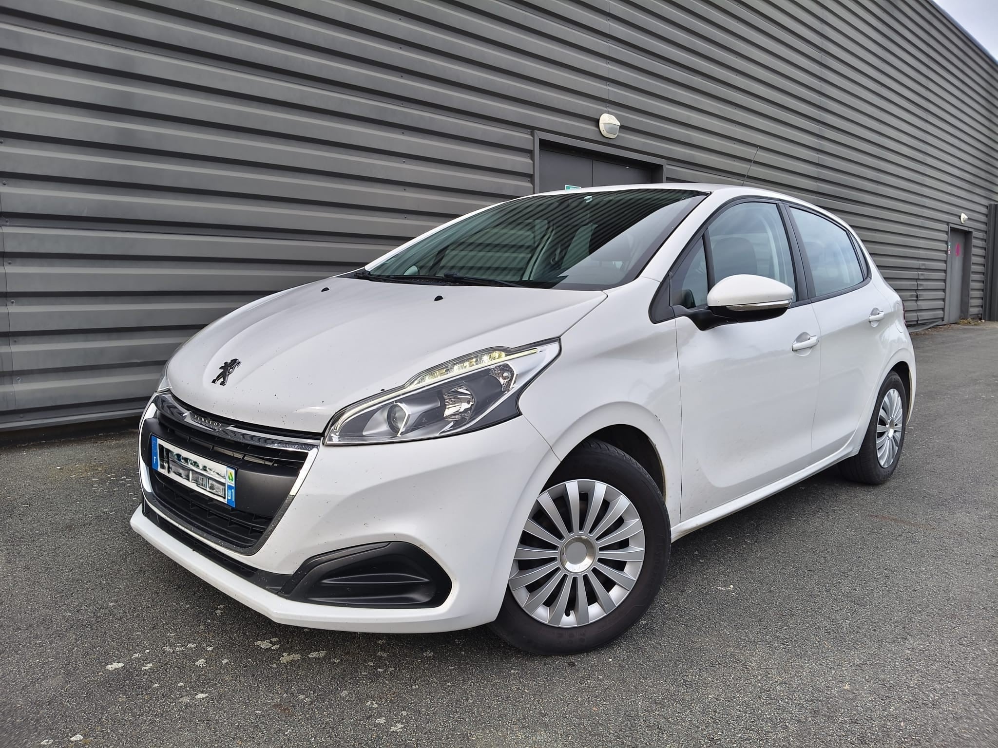 Peugeot 208, 2016, Essence 95