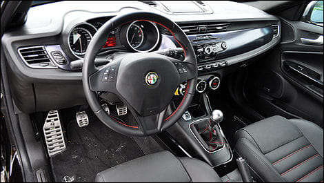 Alfa-Romeo Giulietta 2.0 TDM avec Entrée audio / iPod