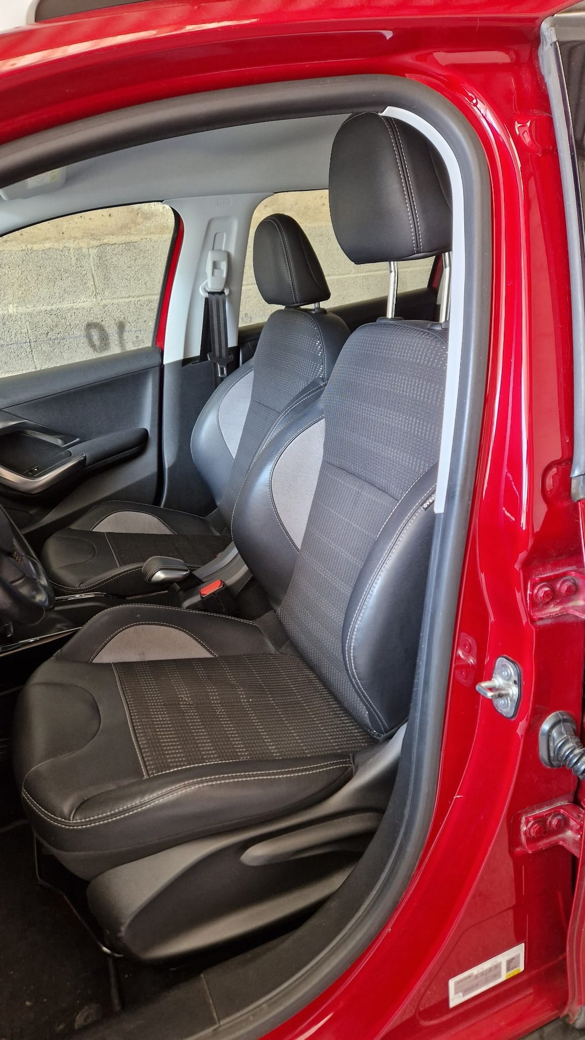 Peugeot 2008 con Radio 