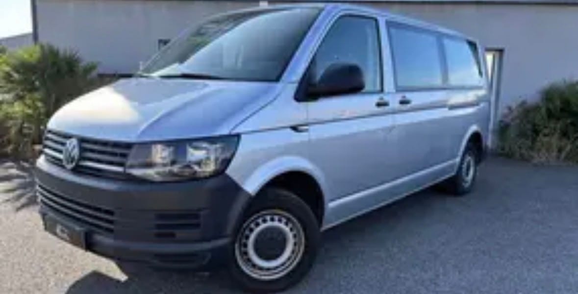 Volkswagen Combi, 2024, Diesel, 9 places et plus