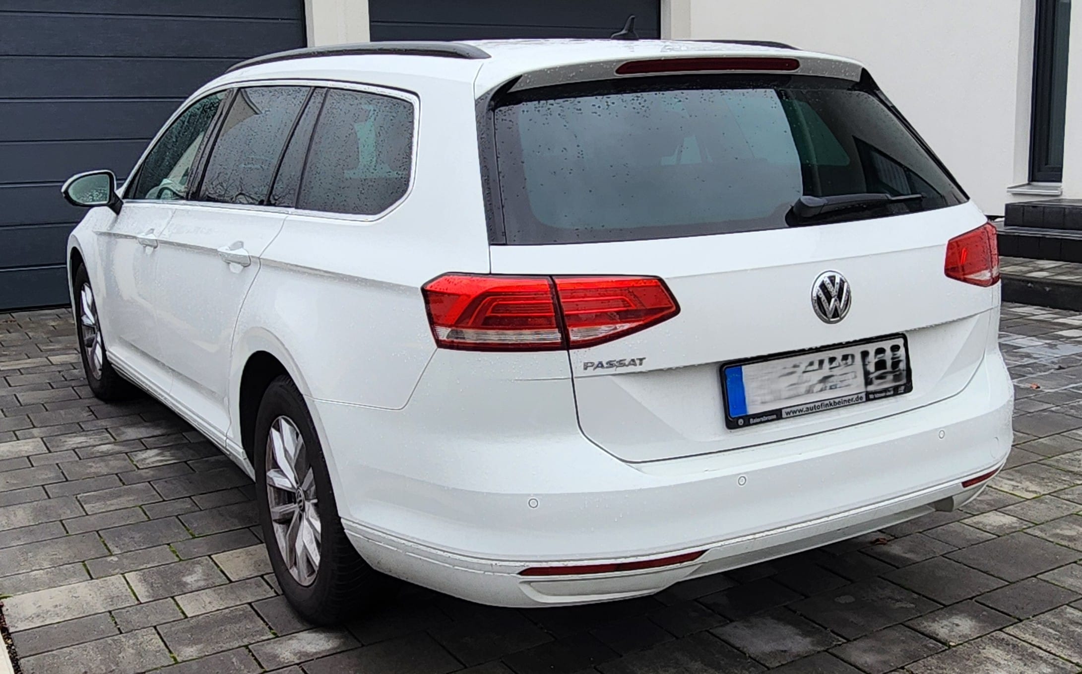 Volkswagen Passat Komfort 2.0 TDI mit Anhängerkupplung