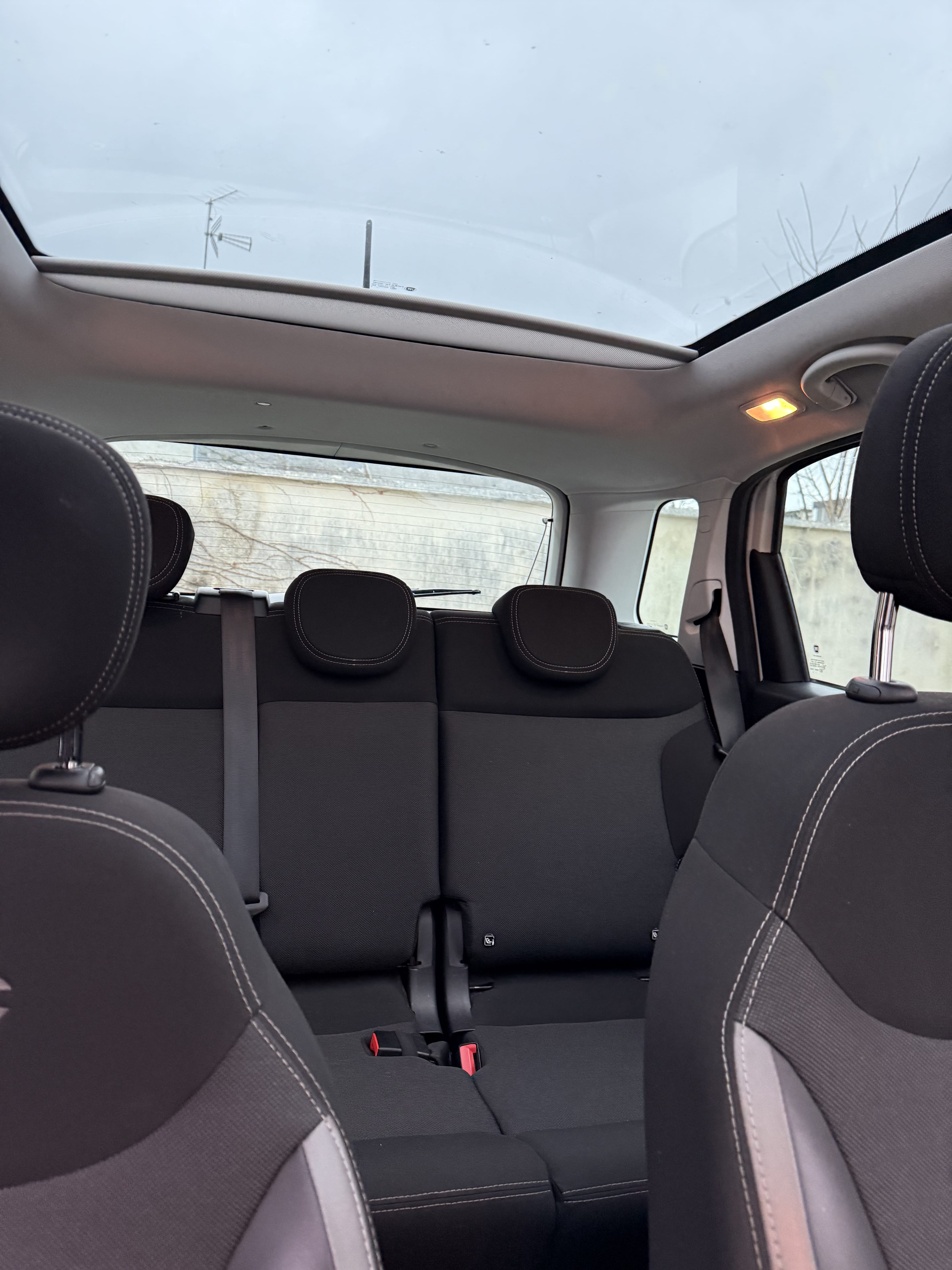 Fiat 500L avec Entrée audio / iPod