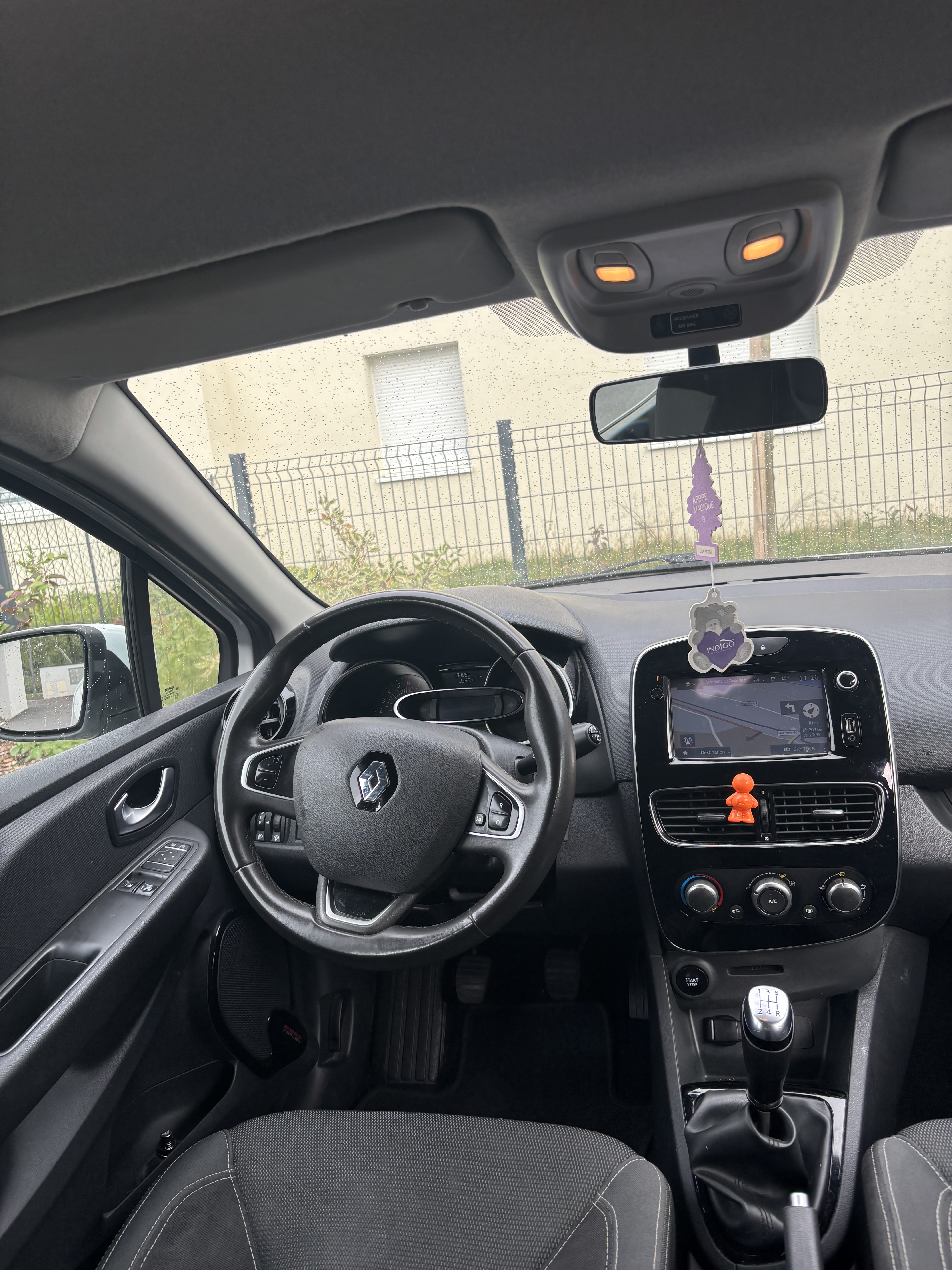 Renault Clio avec GPS
