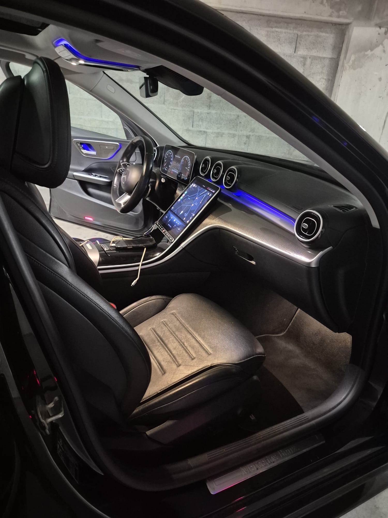 Mercedes-Benz C300 e avec GPS