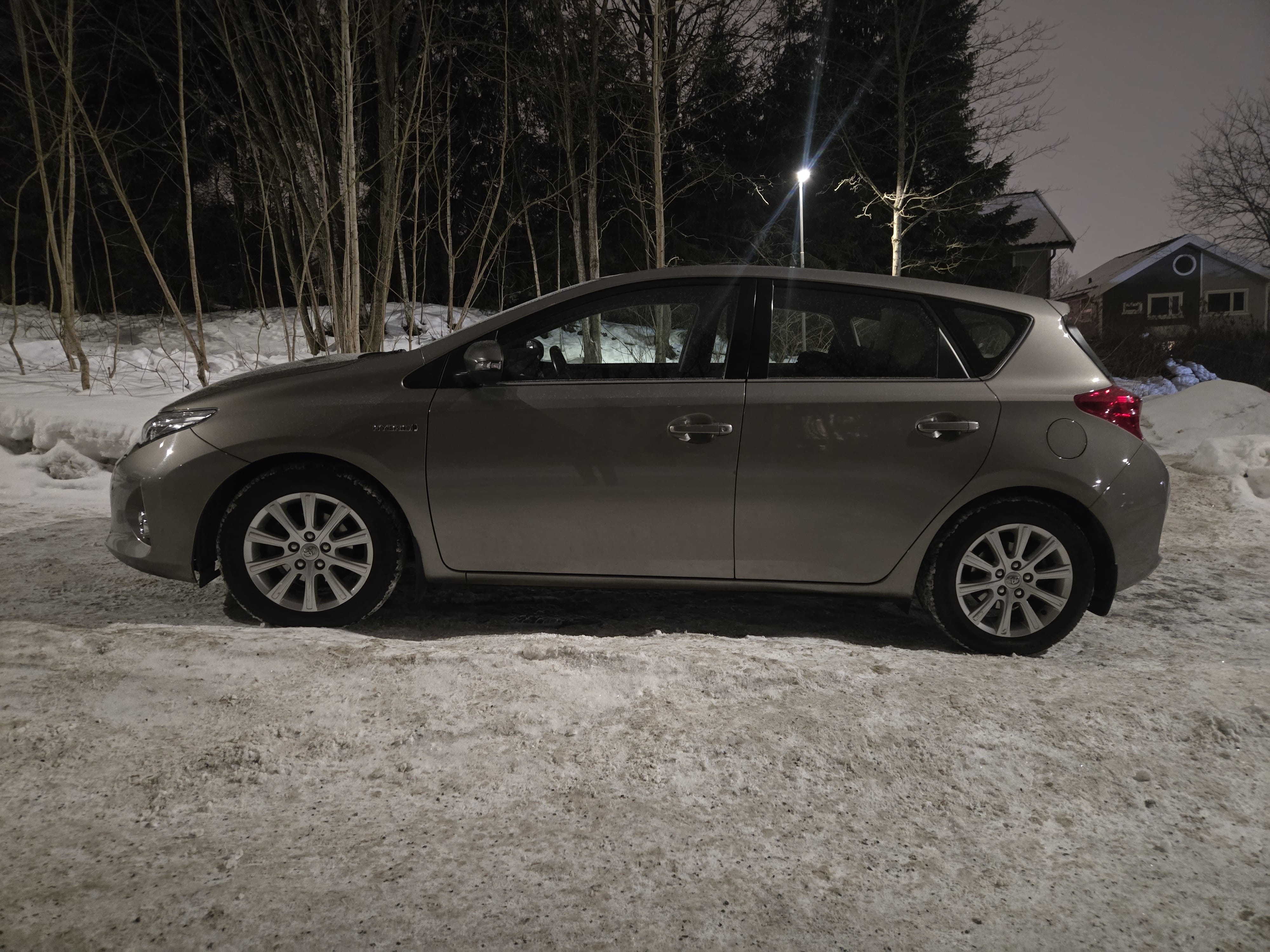 Toyota Auris 1,8 Bensin , Automat gir with Air conditioning