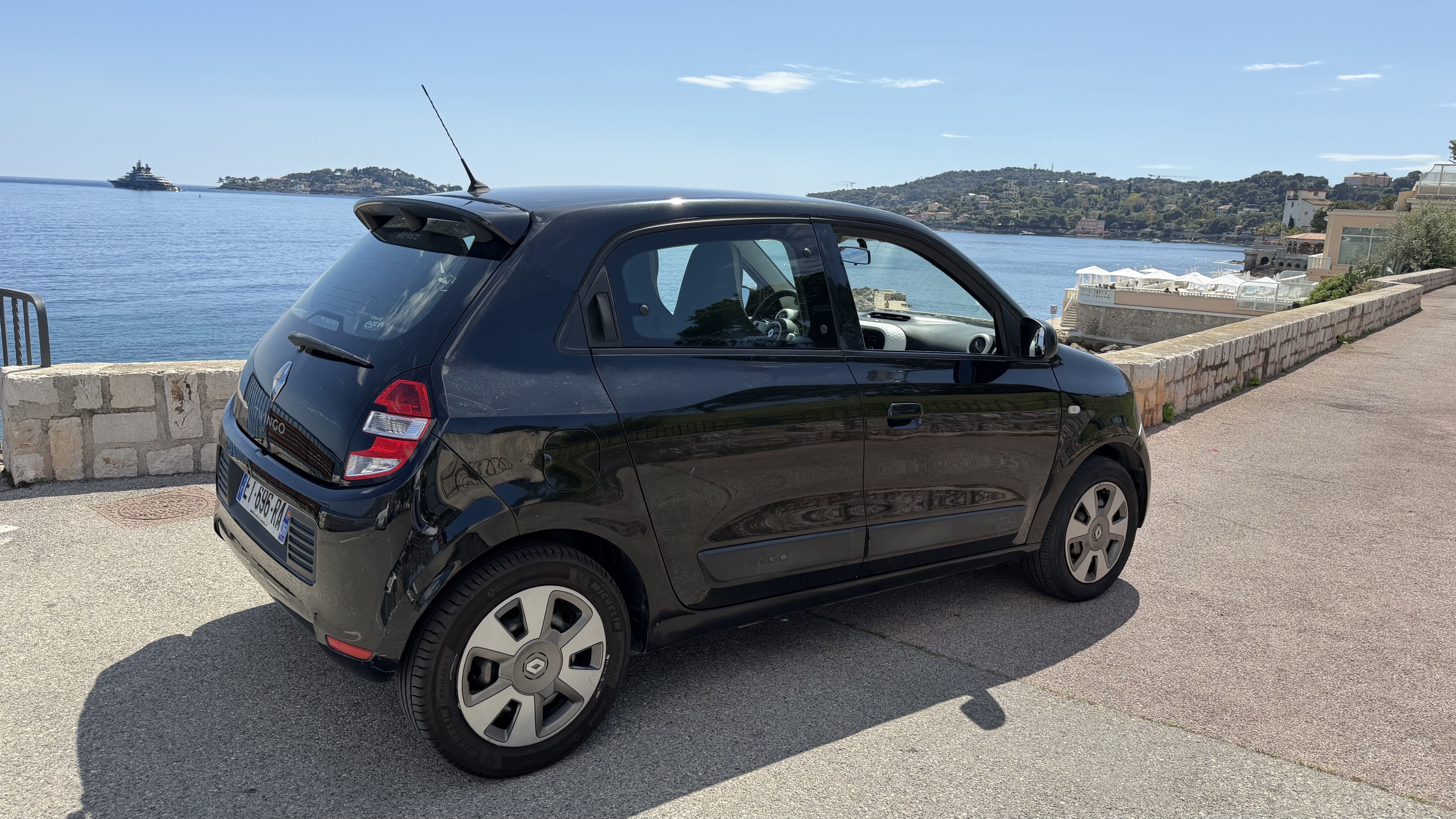 Renault Twingo III avec Autoradio
