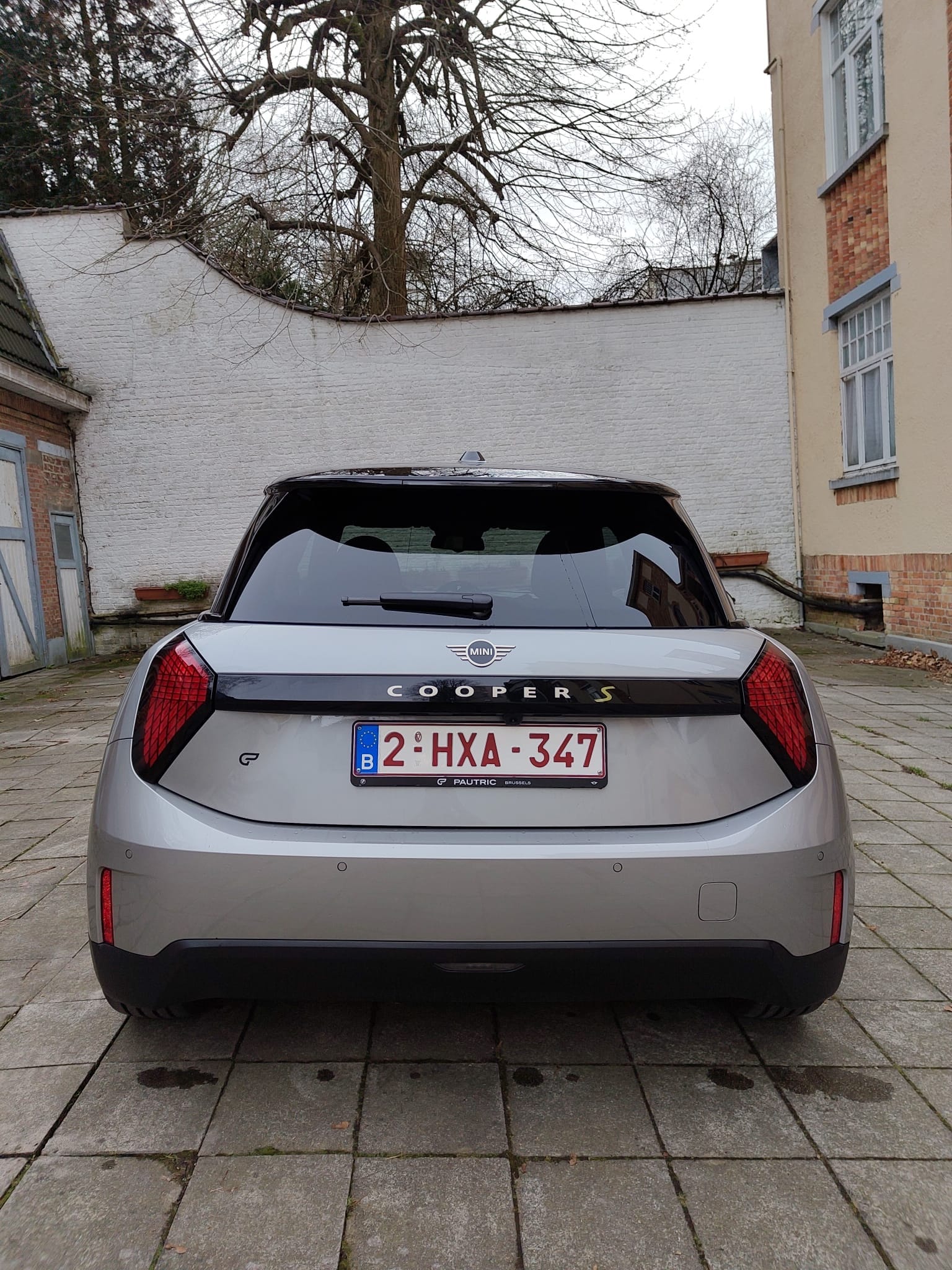 Mini Cooper SE avec GPS