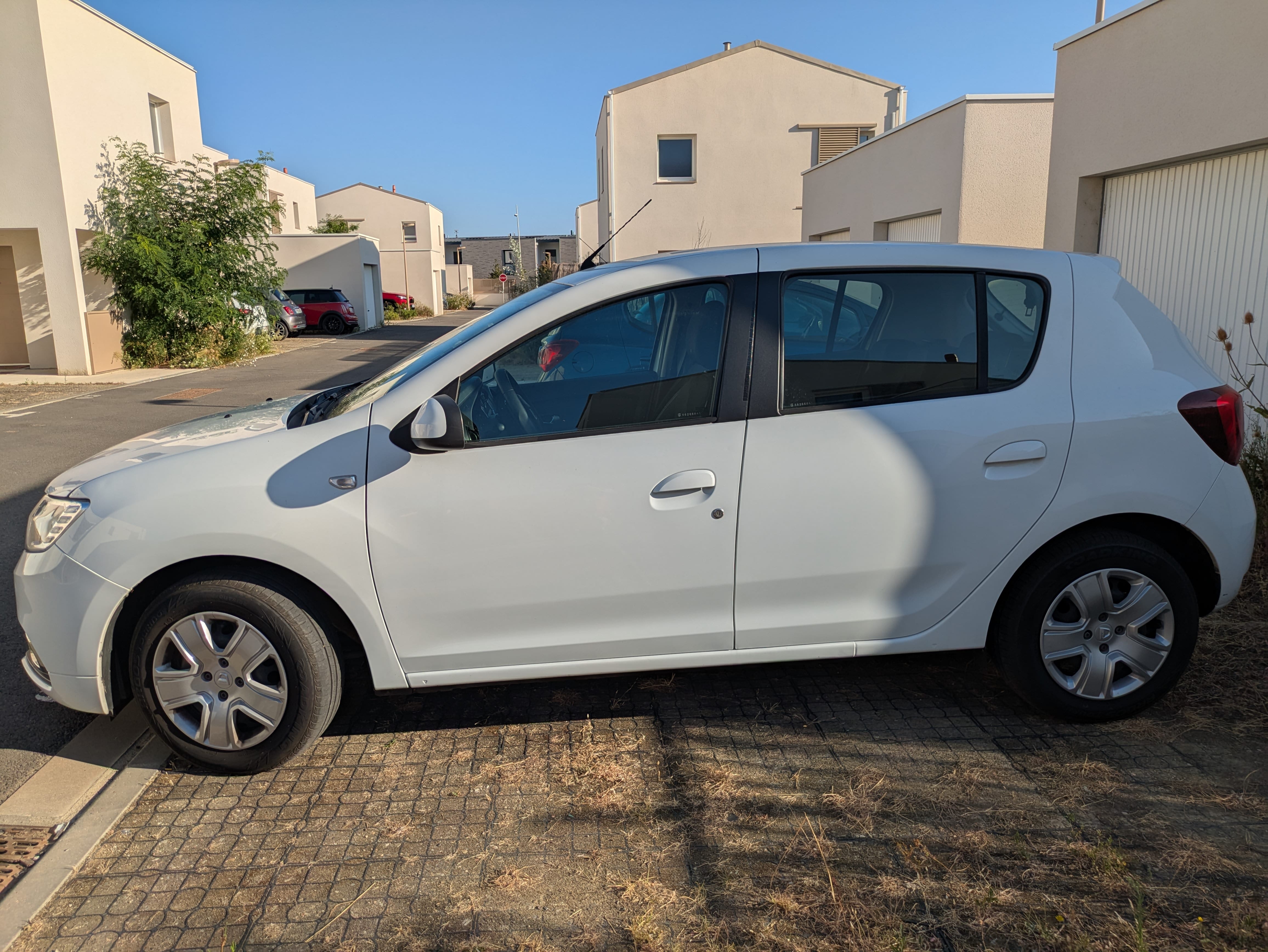 Dacia Sandero avec Climatisation