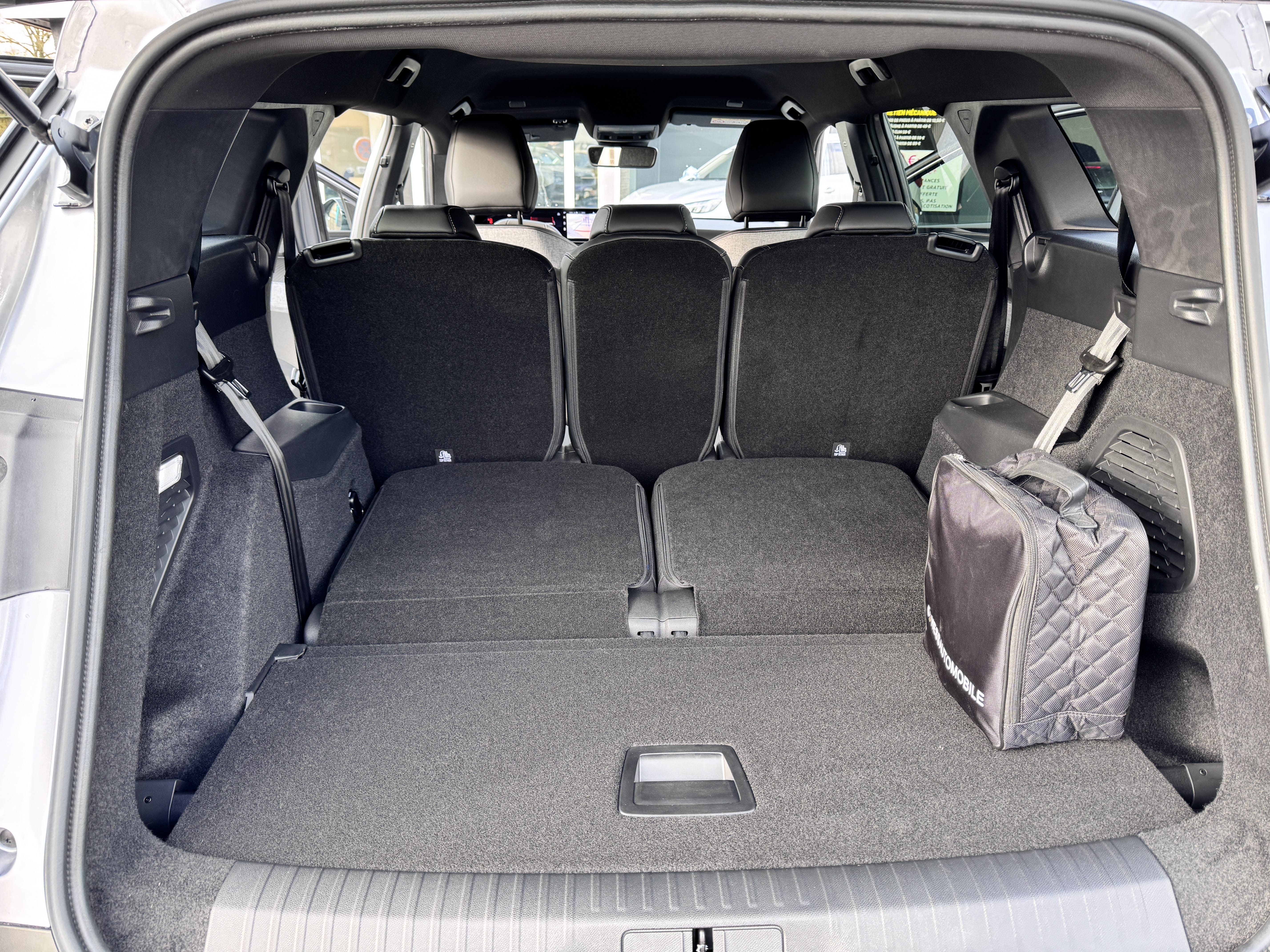 Peugeot 5008 avec Apple CarPlay