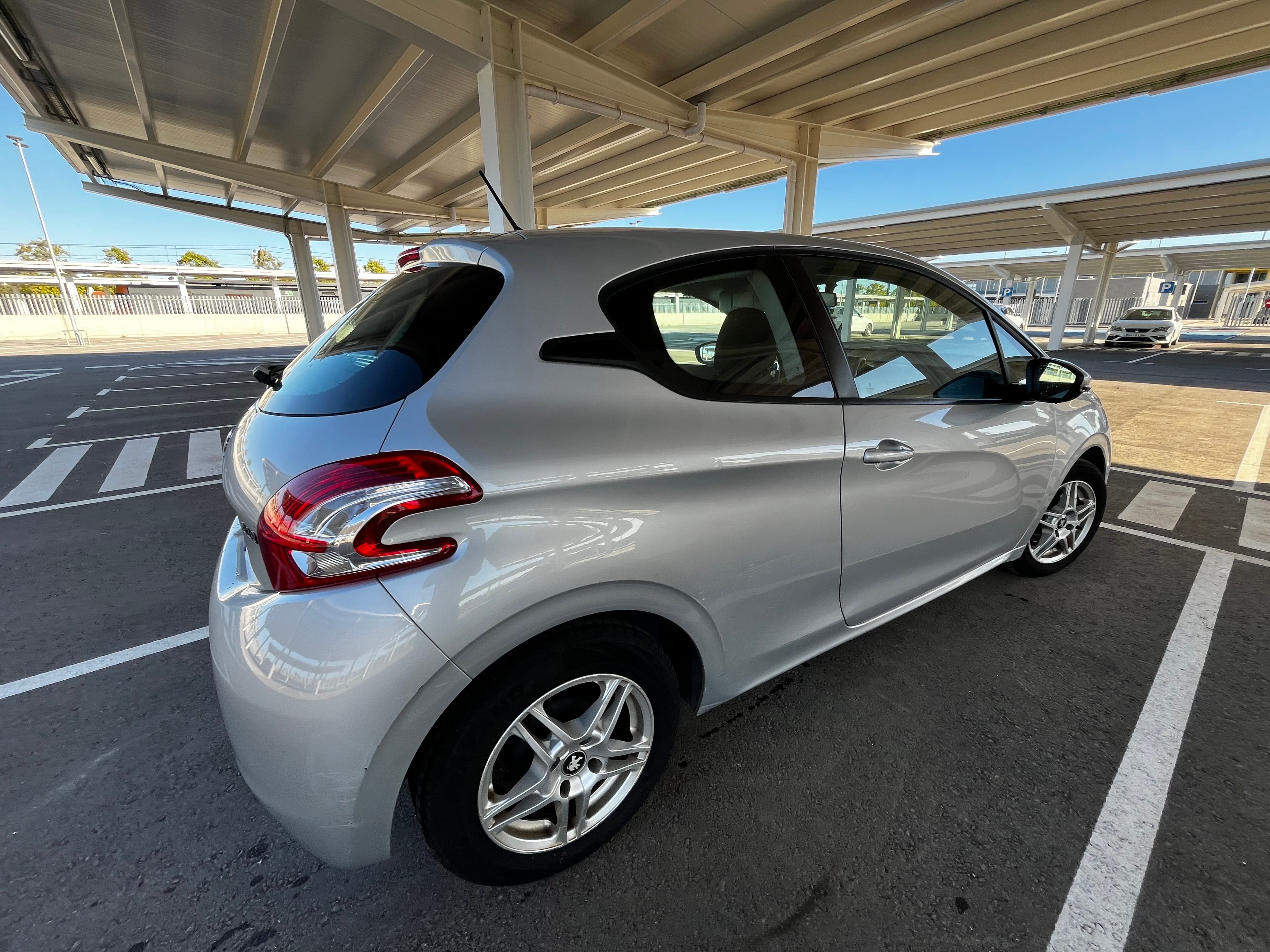 Peugeot 208 con Audio Bluetooth