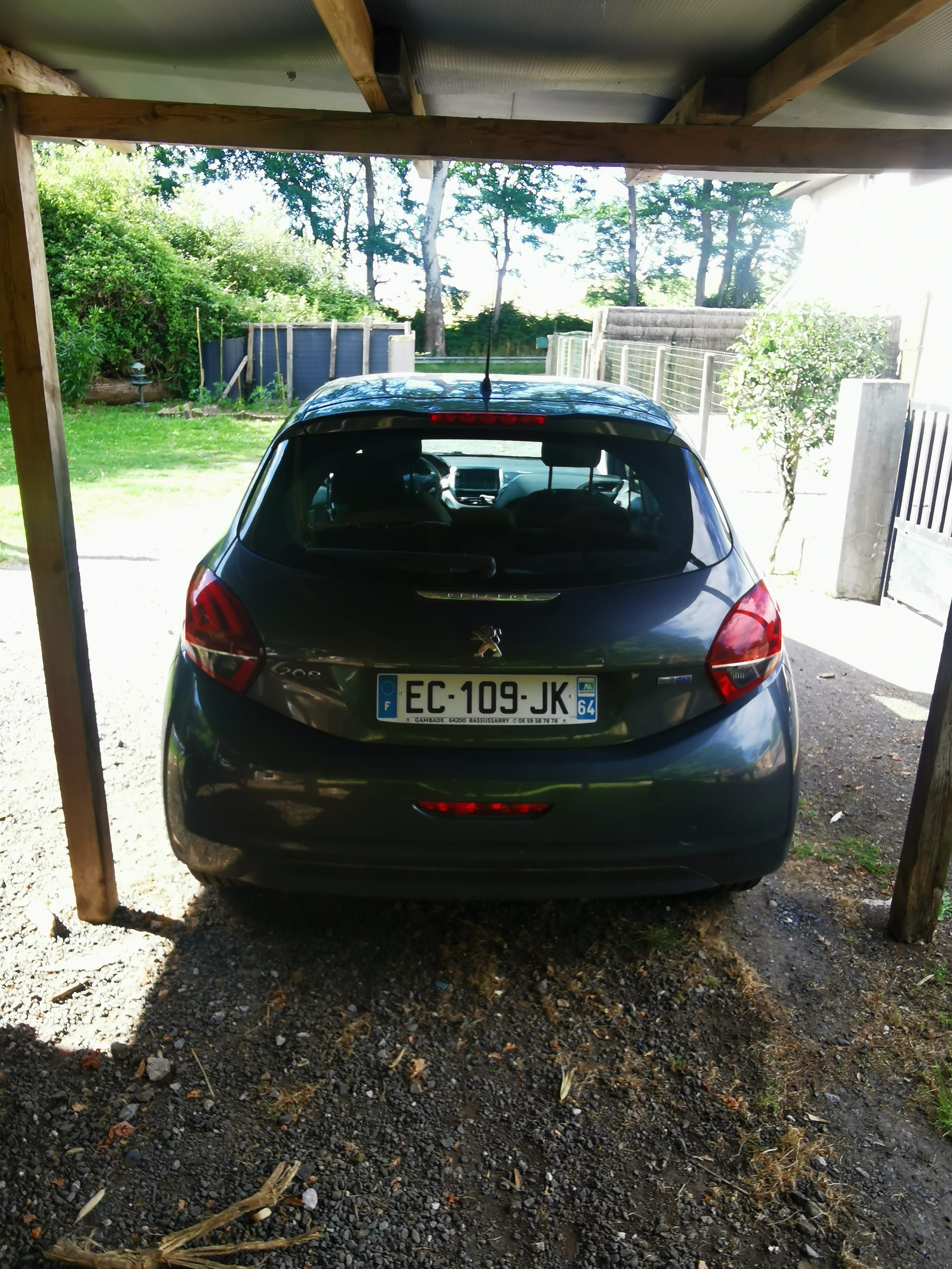 Peugeot 208 avec Régulateur de vitesse