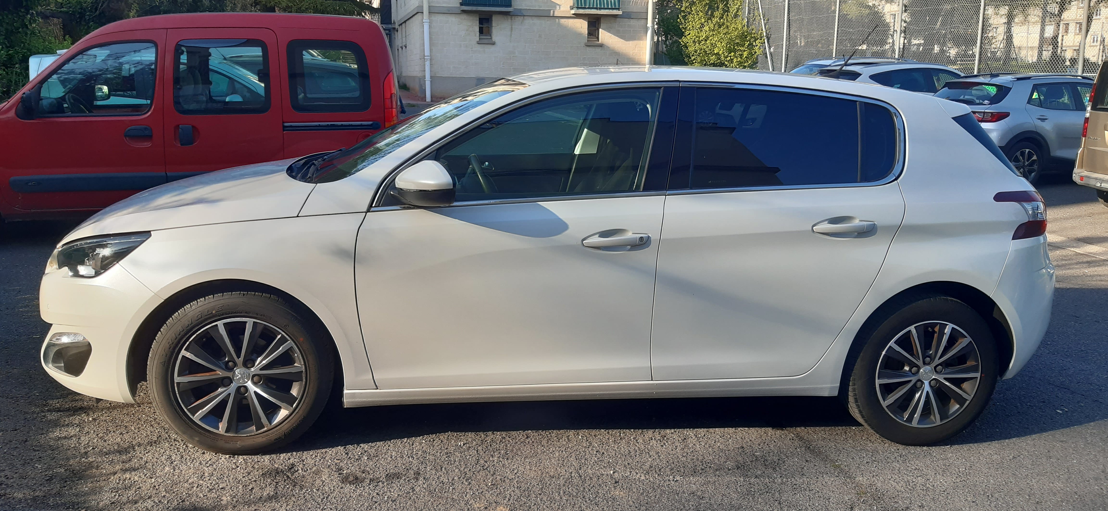 Peugeot 308 1.2 Puretech with GPS