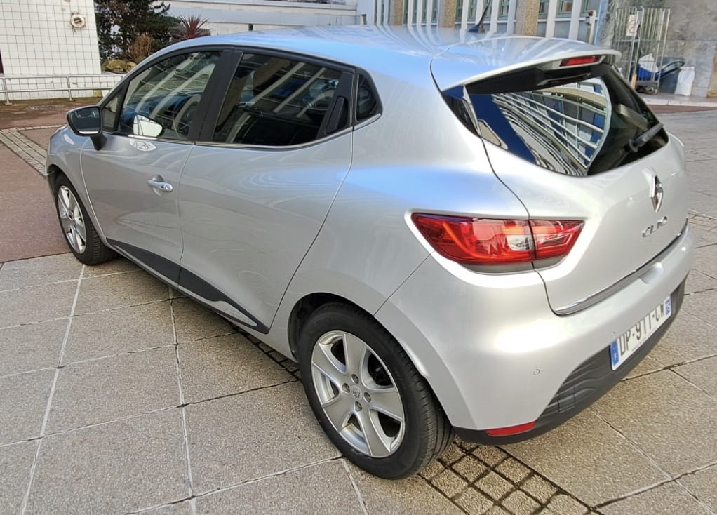 Renault Clio 1.2 Essence avec GPS