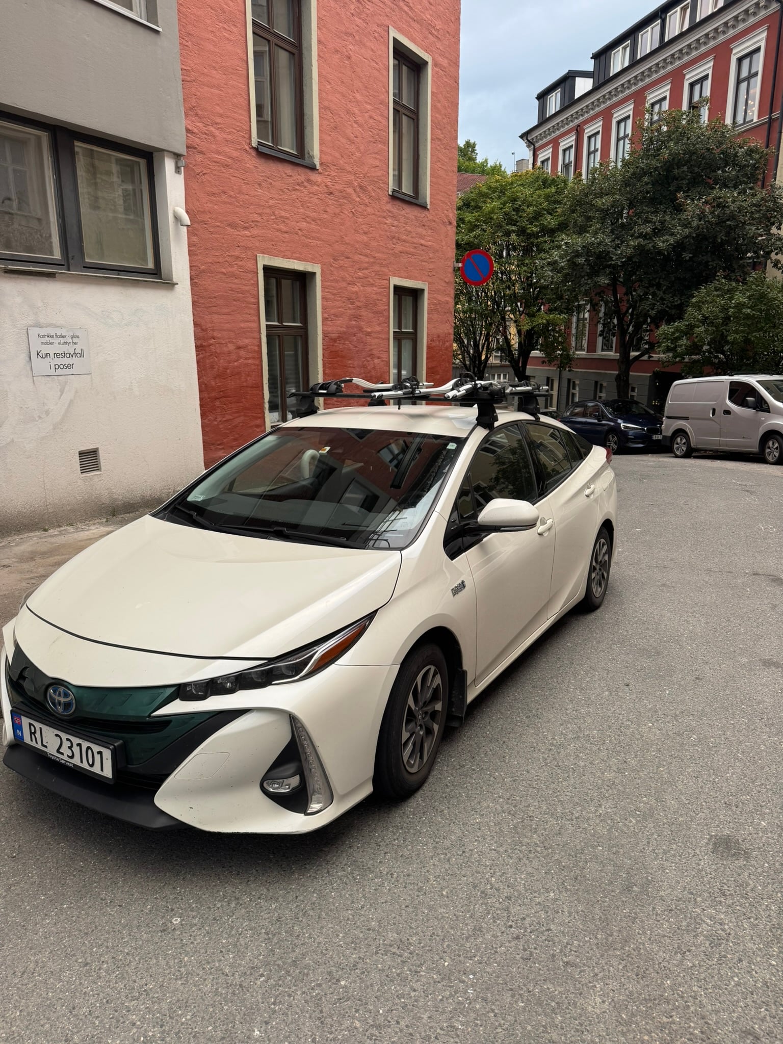 Toyota Prius Plug-in Hybrid, 2017, Blyfri 95 / Elektrisk (hybrid), automatisk