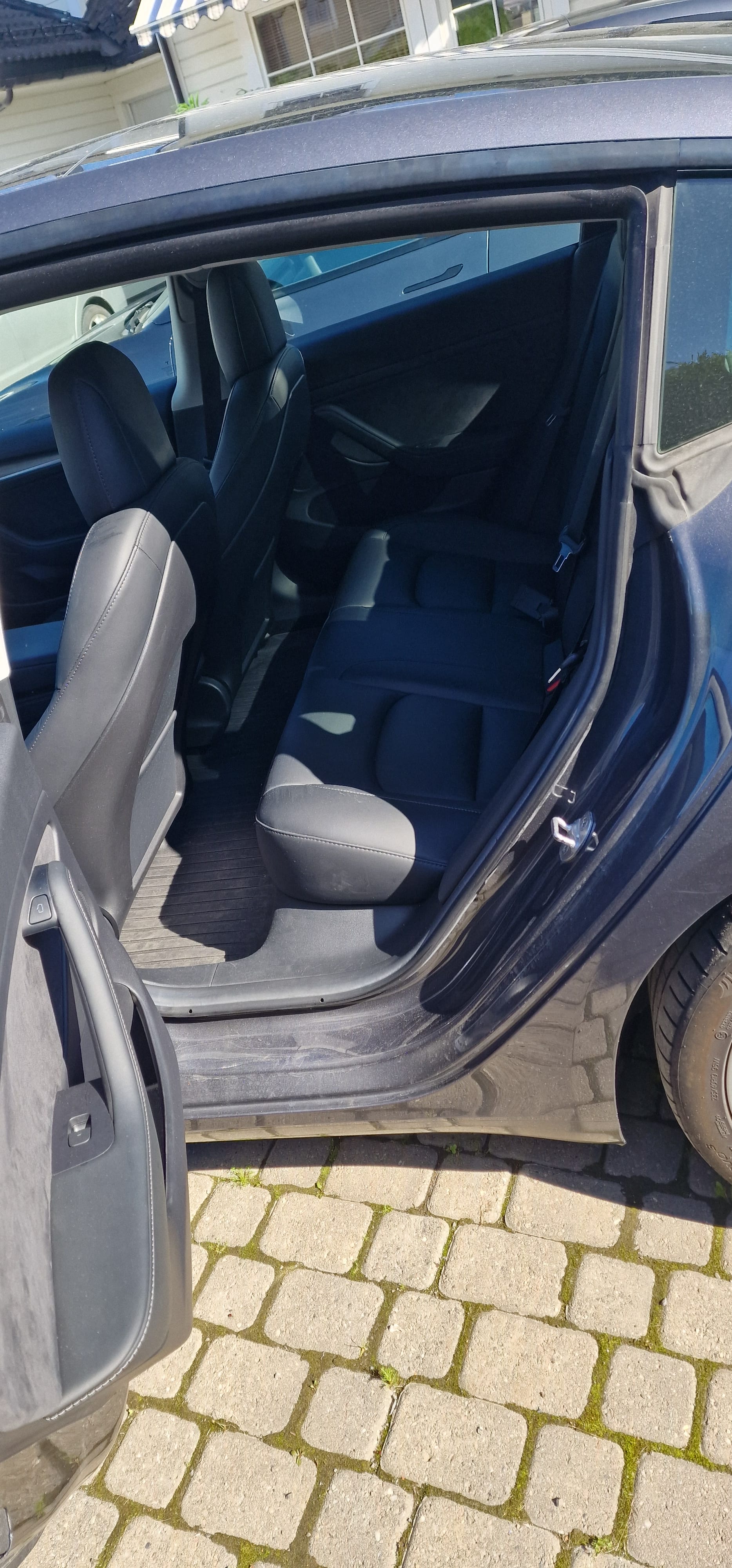 Tesla Model 3 Long Range
