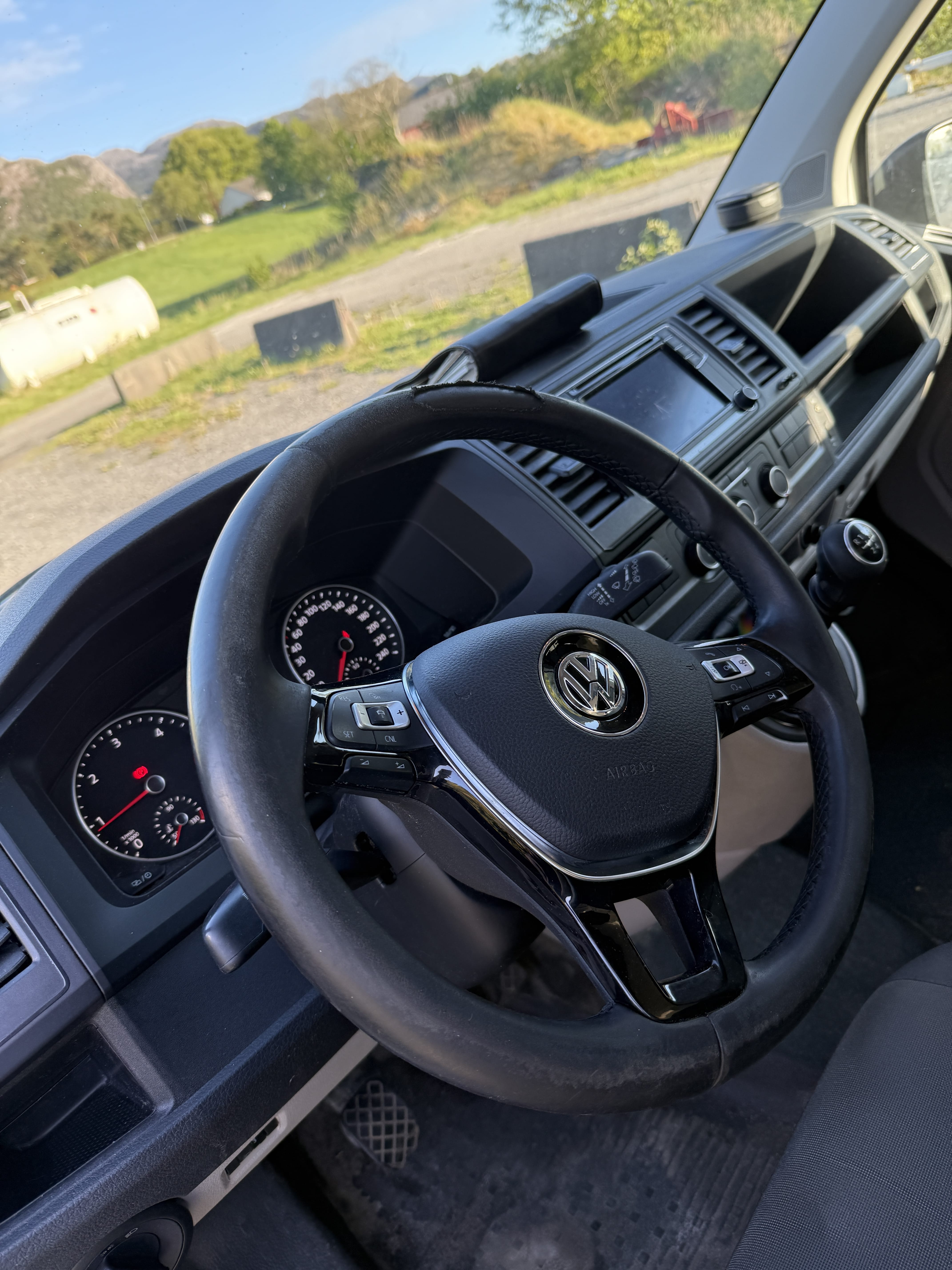 Volkswagen Transporter with Bluetooth audio