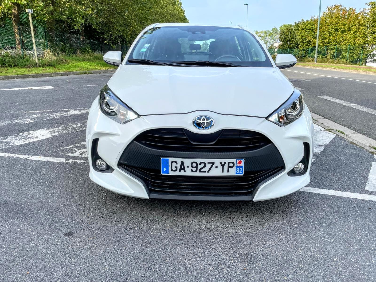 Toyota Yaris Hybride, 2021, Essence 95 / Électrique (hybride), automatique