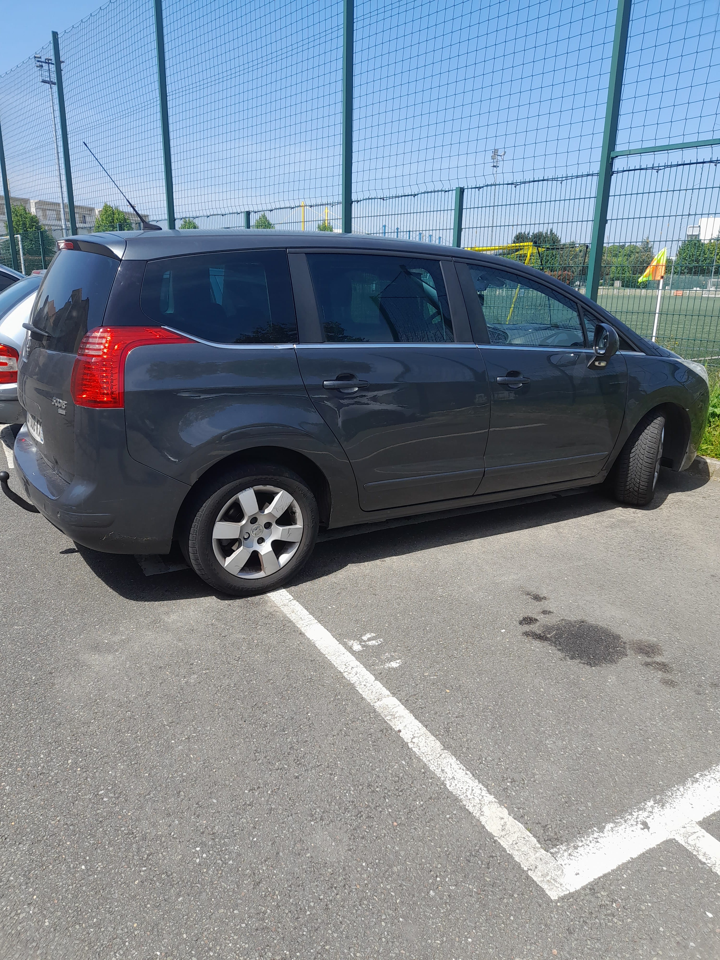 Peugeot 5008 avec Climatisation