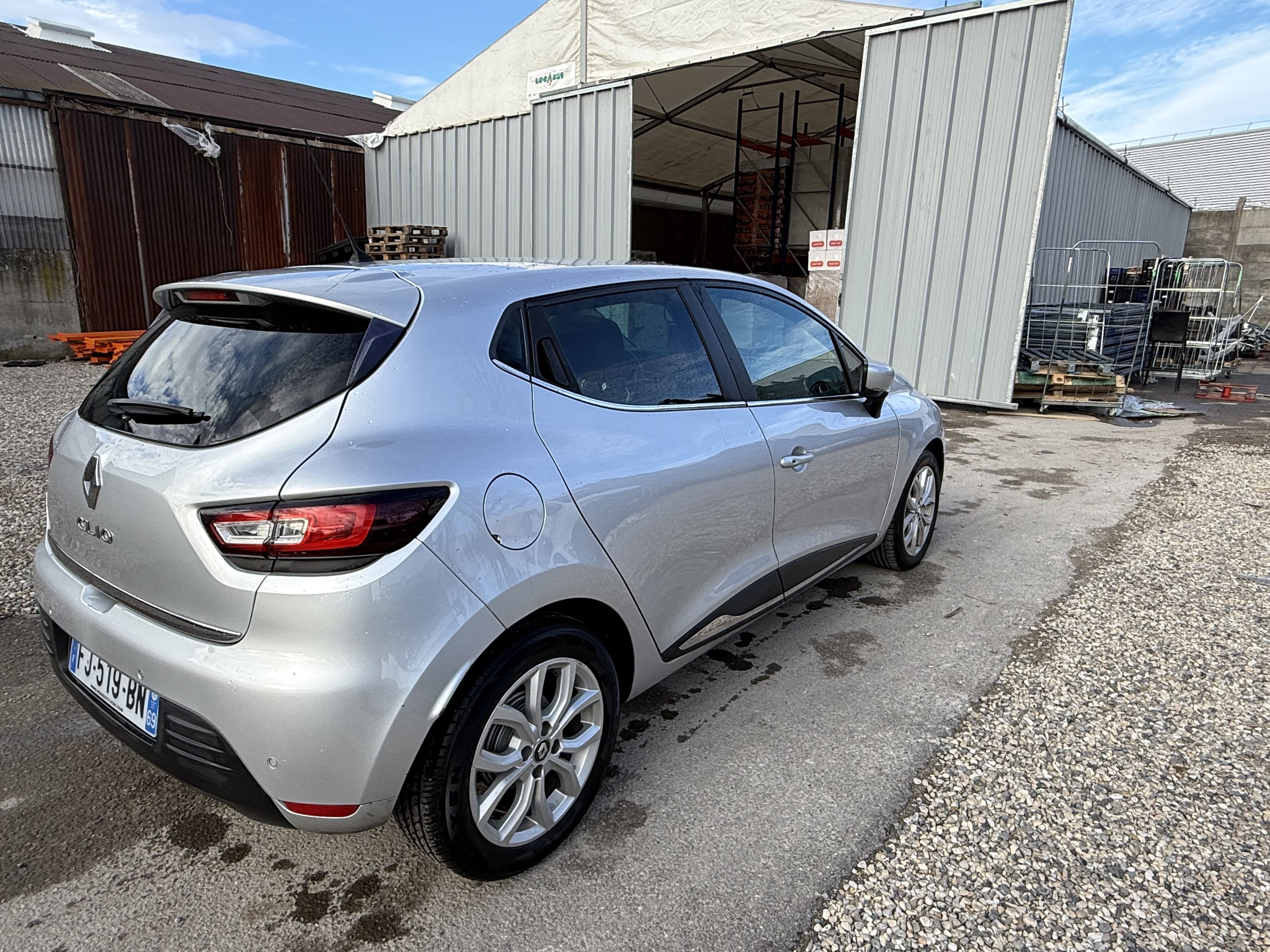 Renault Clio avec GPS
