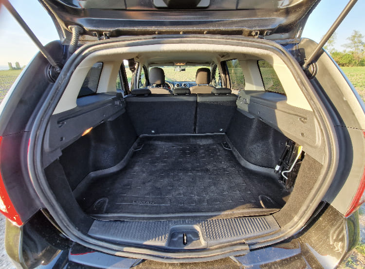 Dacia Logan MCV Essence avec Siège bébé