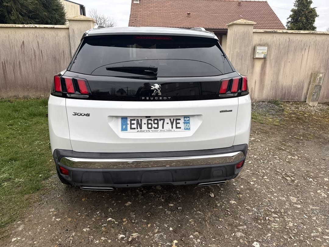 Peugeot 3008 avec GPS