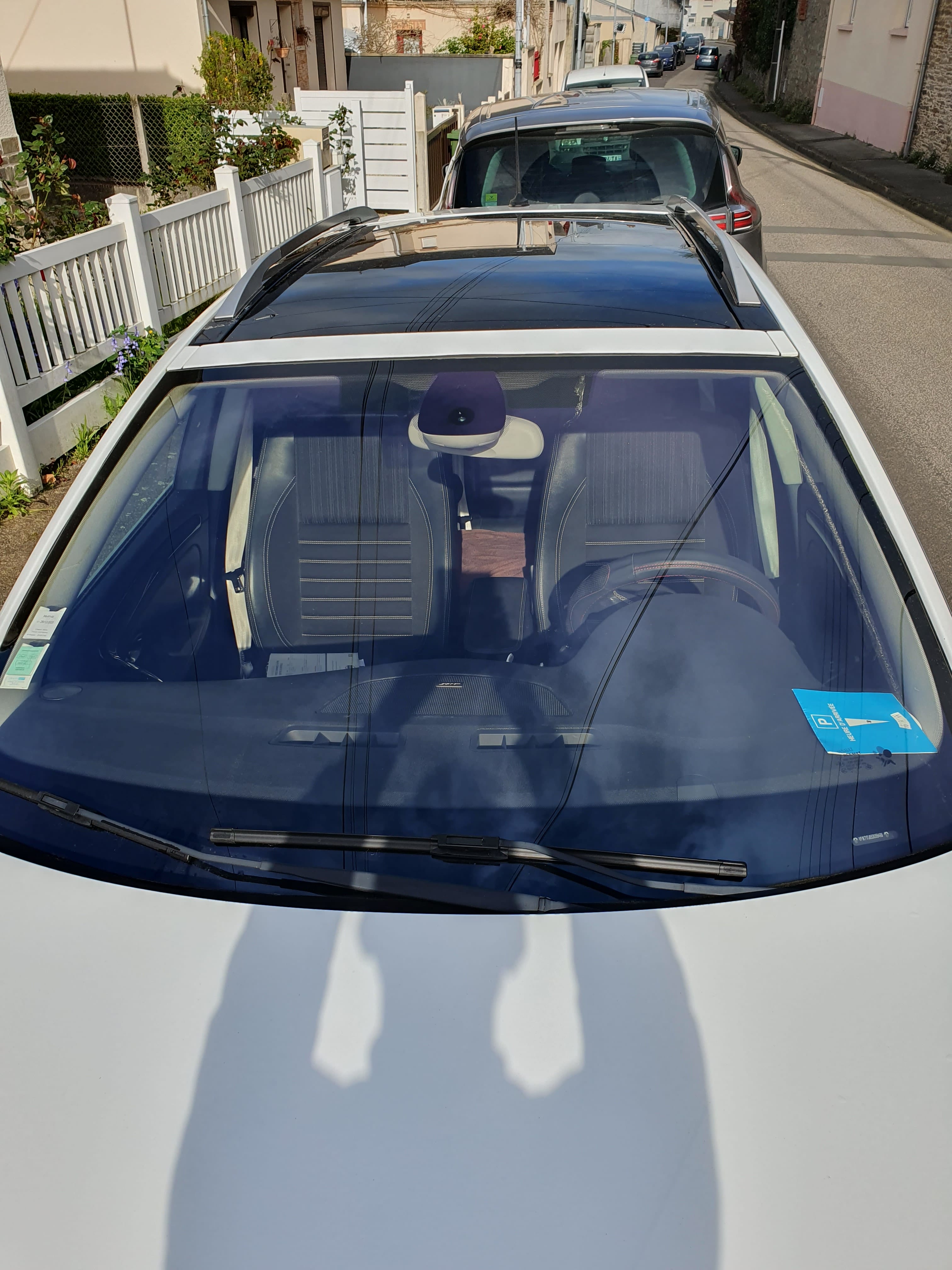 Renault Laguna Estate avec Coffre de toit