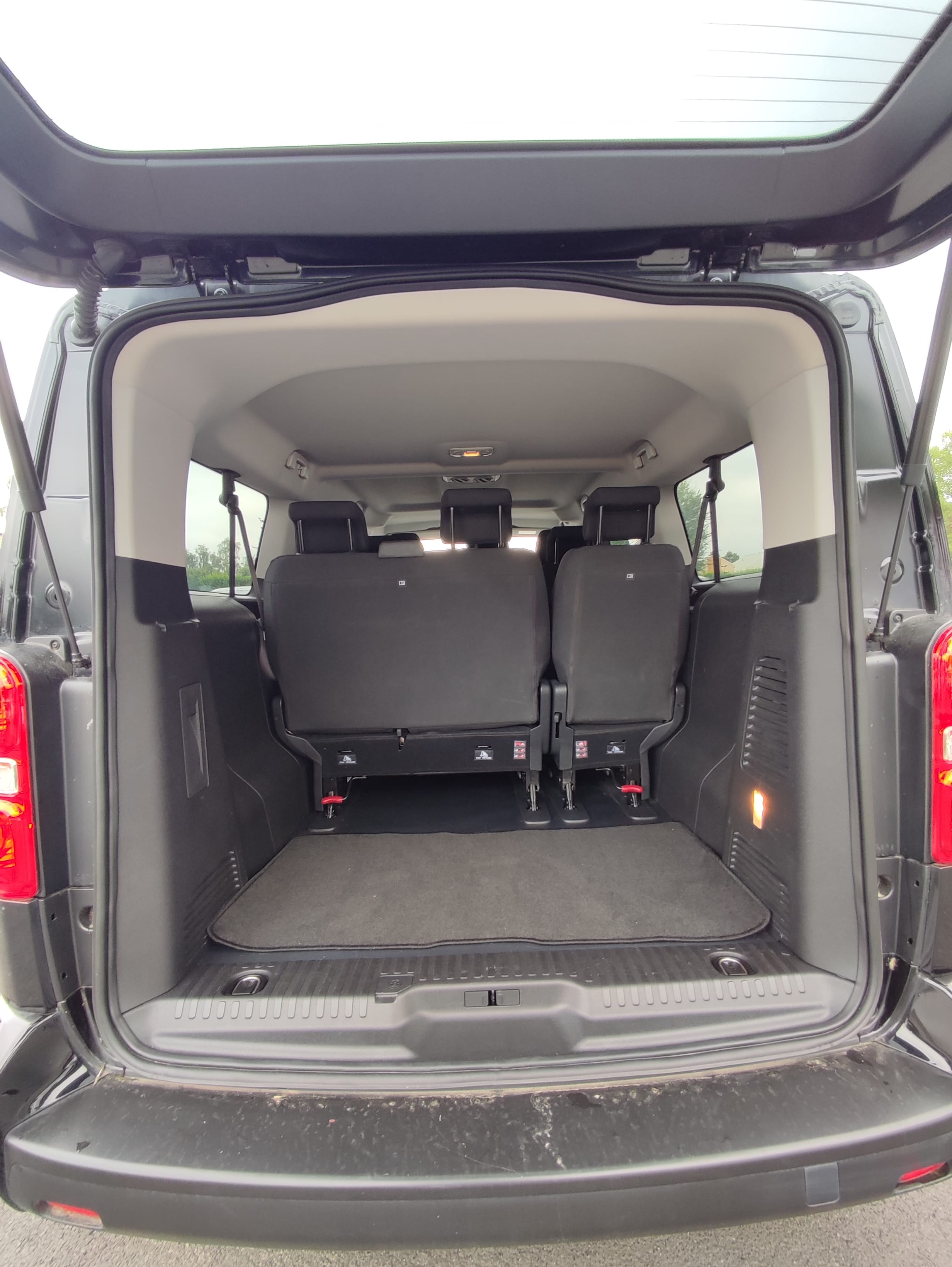 Toyota Proace Verso avec GPS