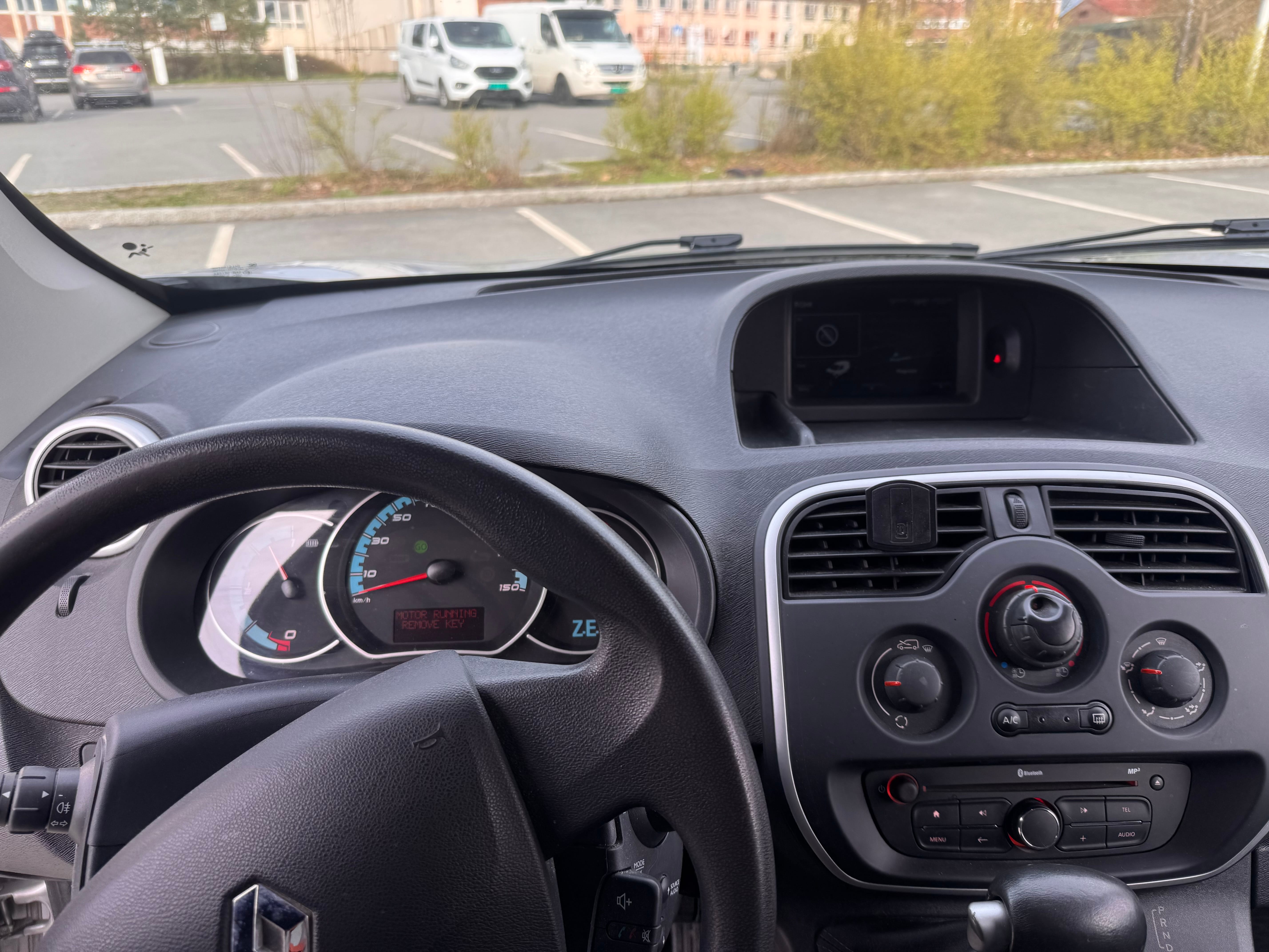Renault Kangoo Express ZE Electric med Bluetooth audio