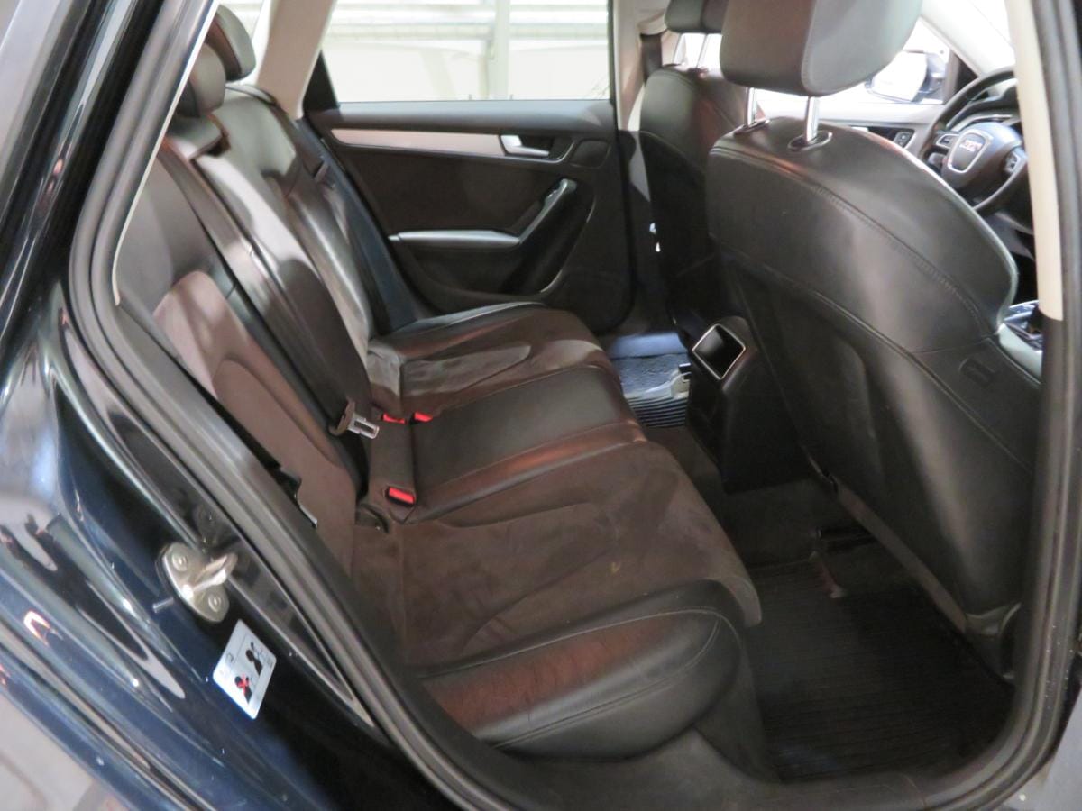 Audi A4 Avant mit Anhängerkupplung