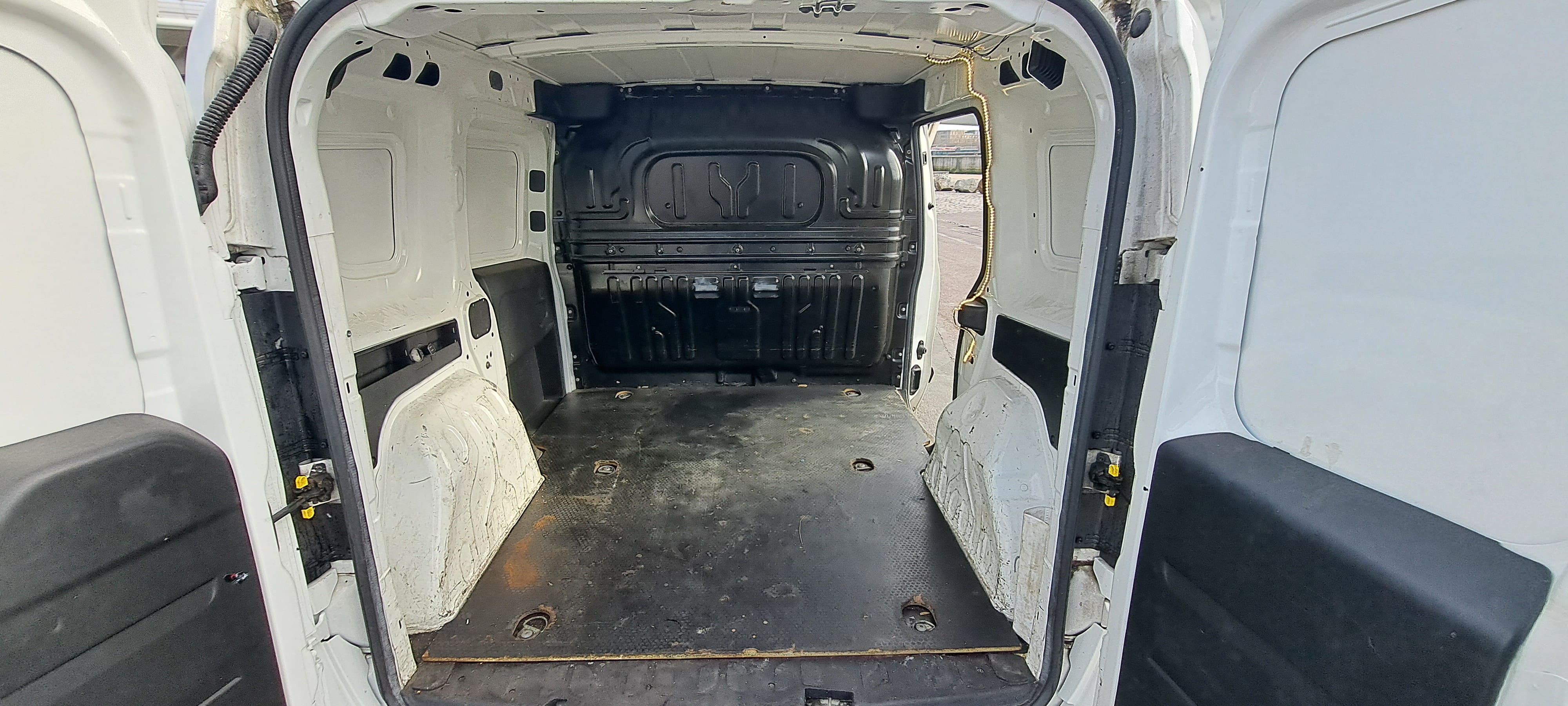 Fiat Doblo Cargo 1.3 Multijet Pack Pro avec Entrée audio / iPod