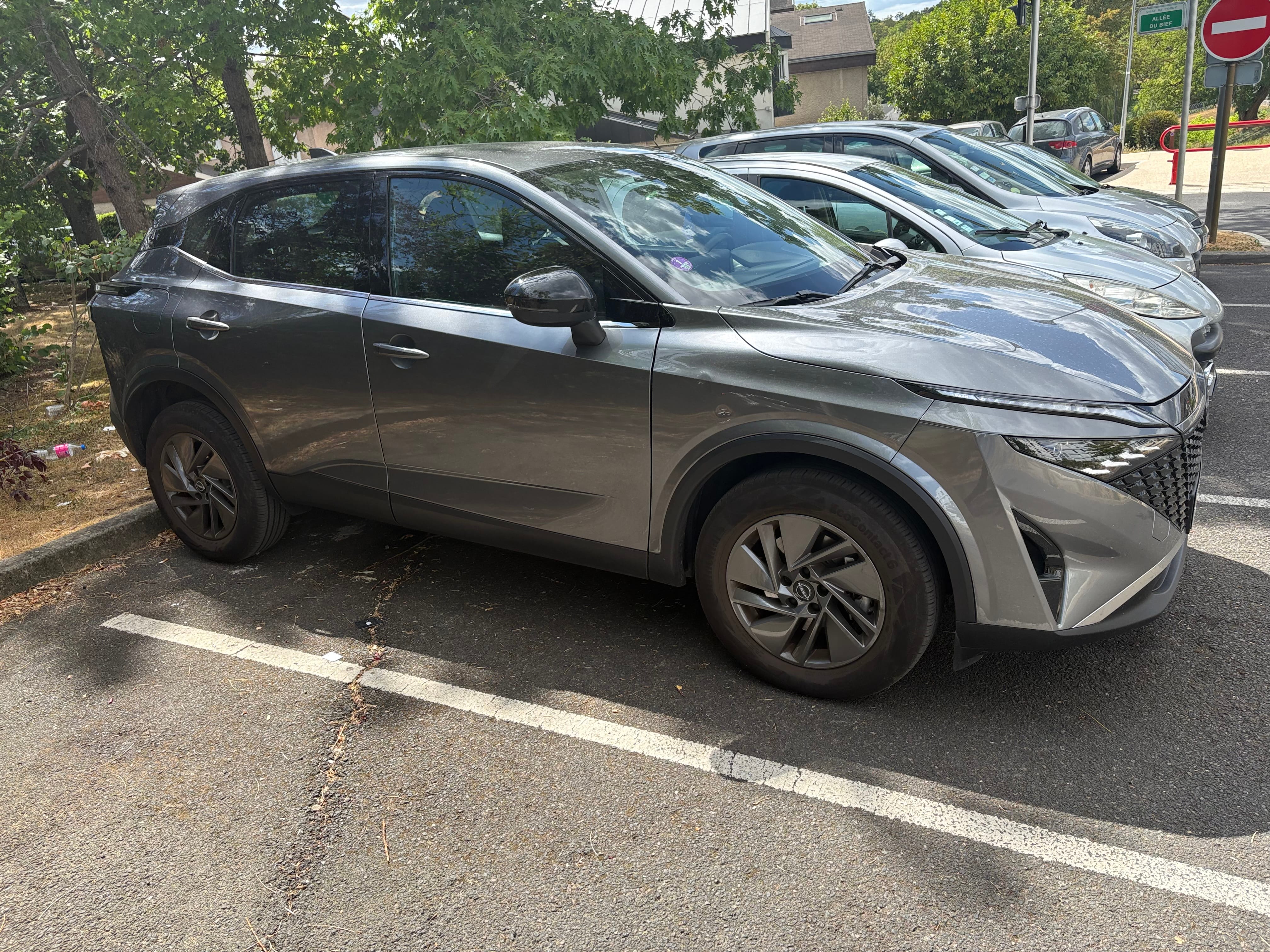 Nissan Qashqai Hybrid essence avec Climatisation