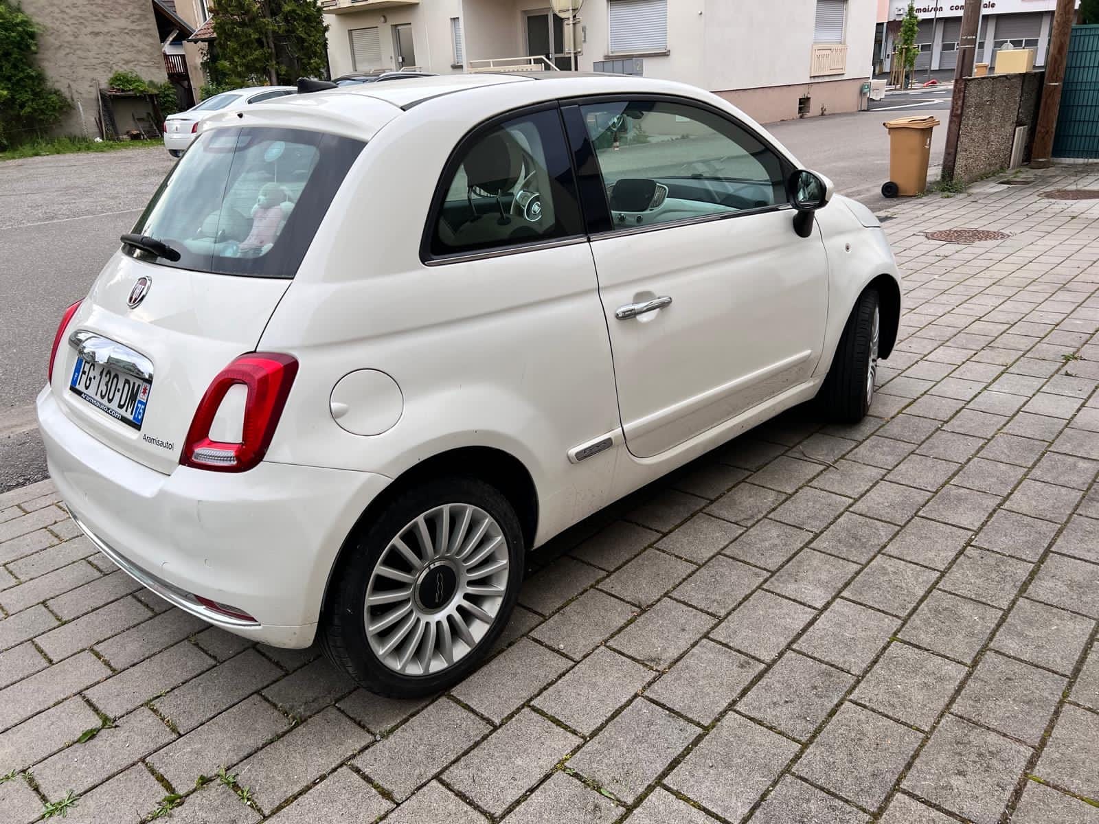 Fiat 500 avec GPS