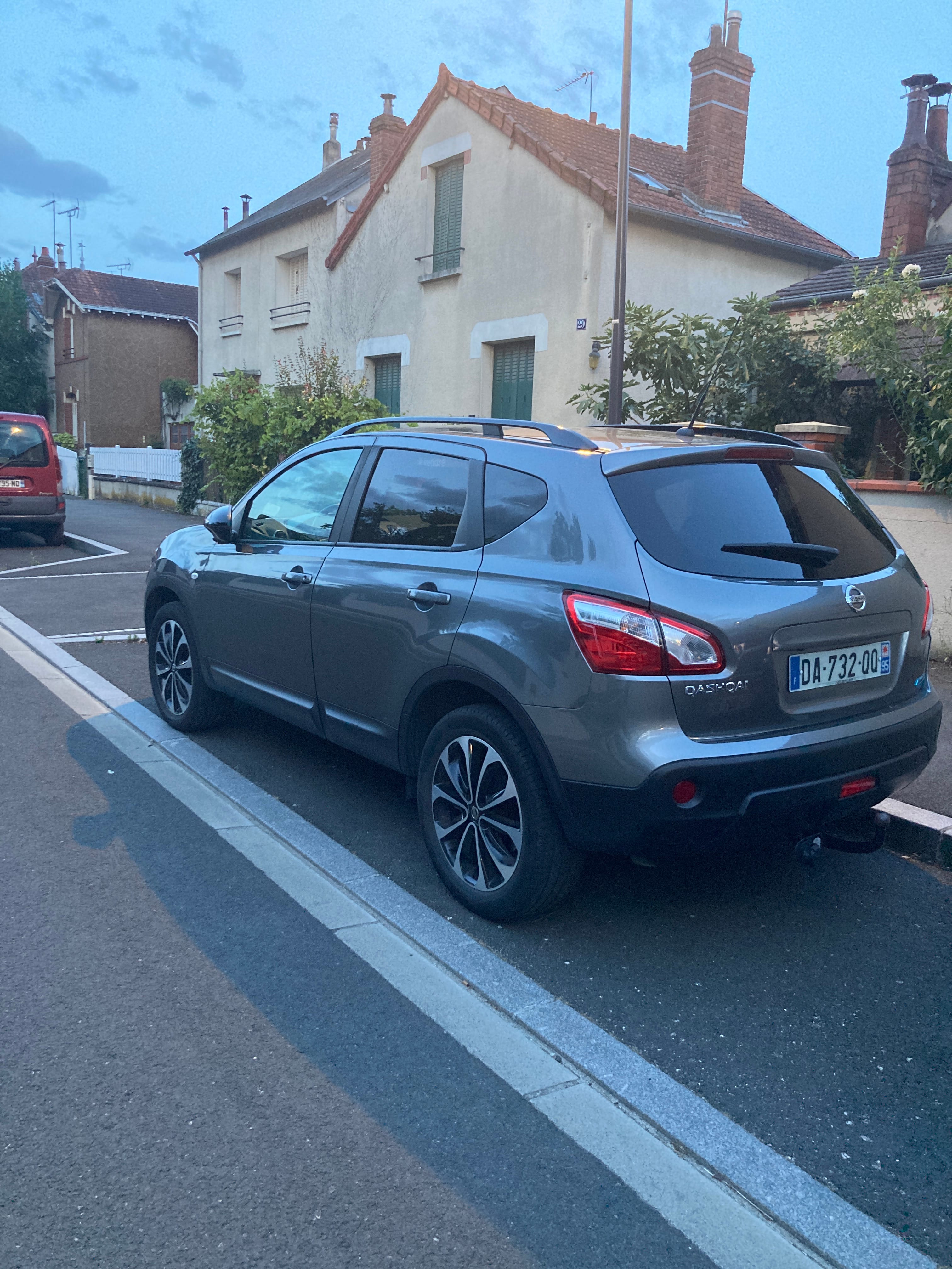 Nissan Qashqai avec Climatisation