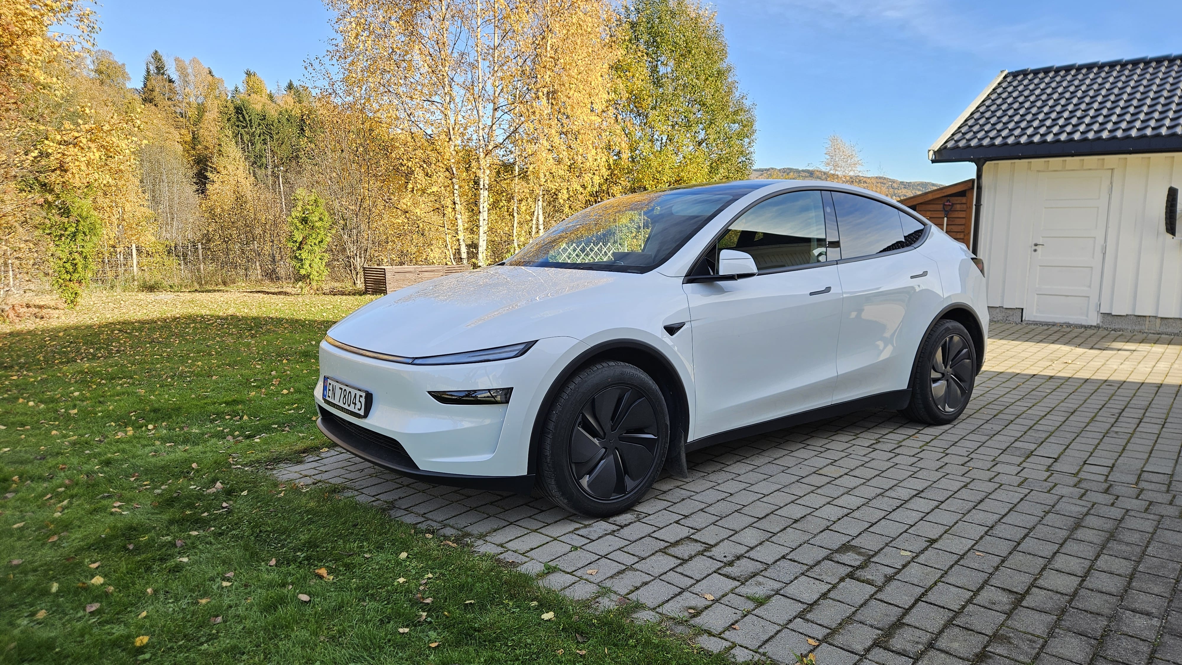 Tesla Model Y Long Range, 2025, Elektrisk, automatisk