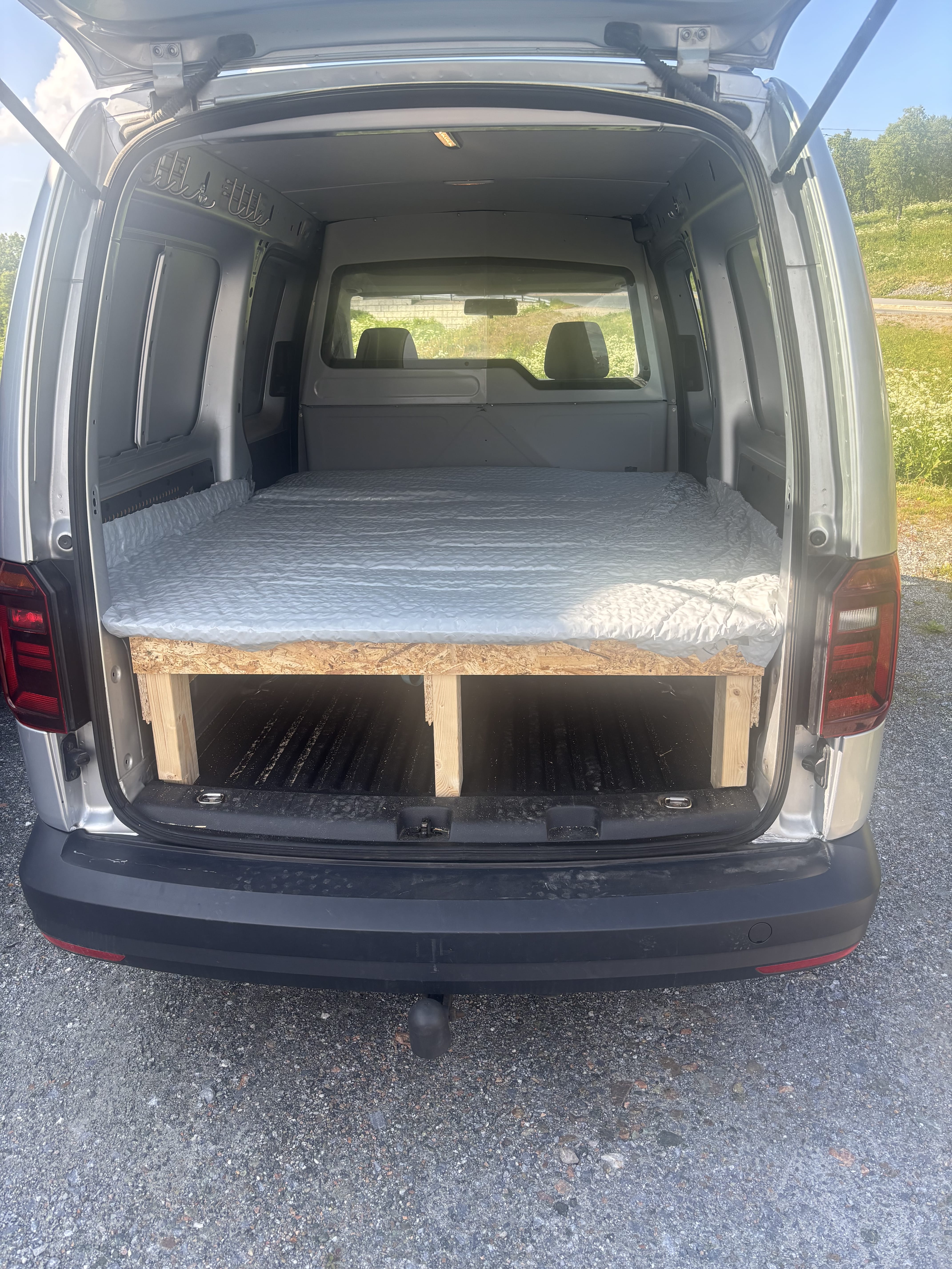 Volkswagen Caddy Maxi Varebil med Vinterdekk