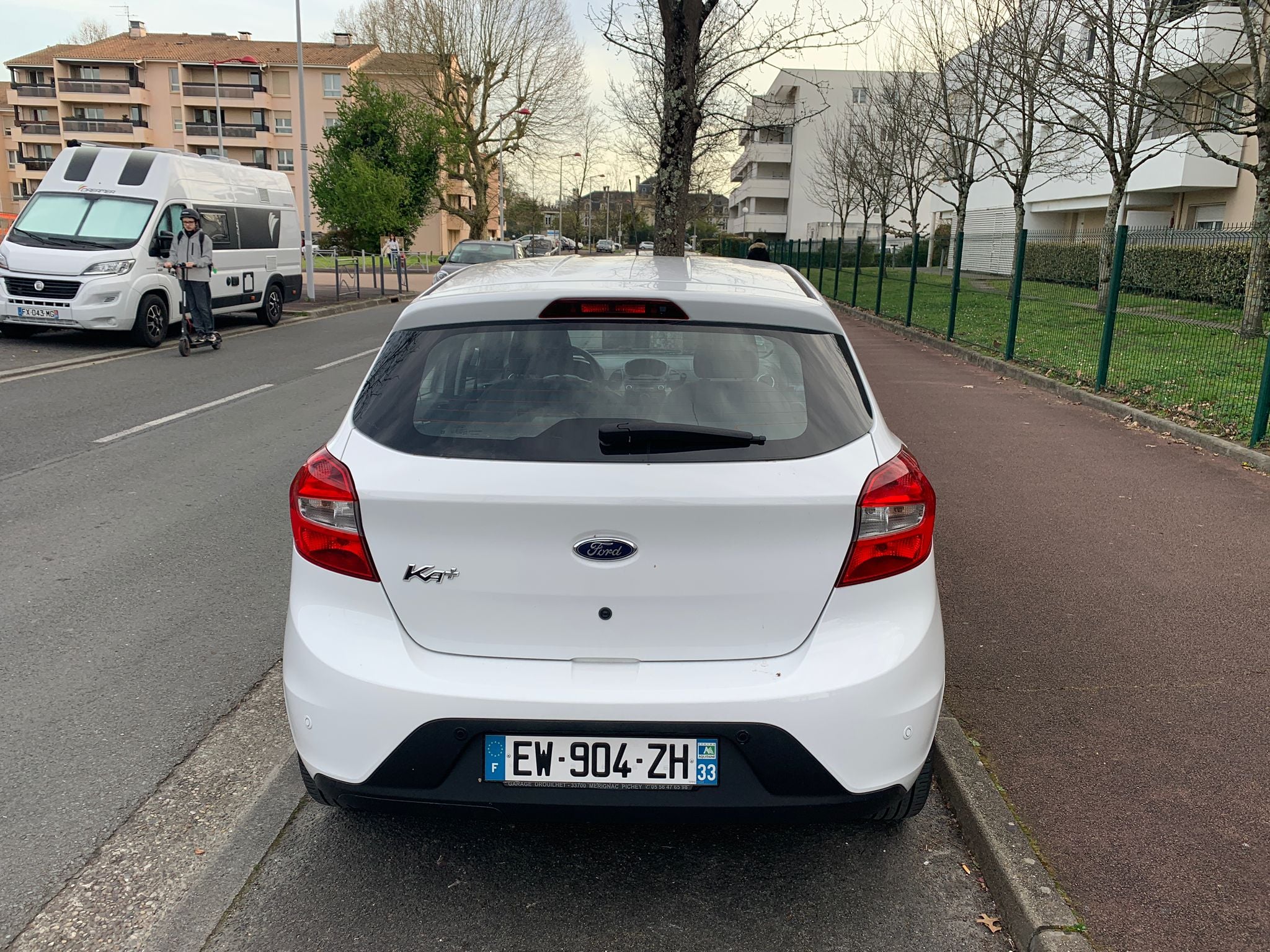 Ford KA+ avec Climatisation