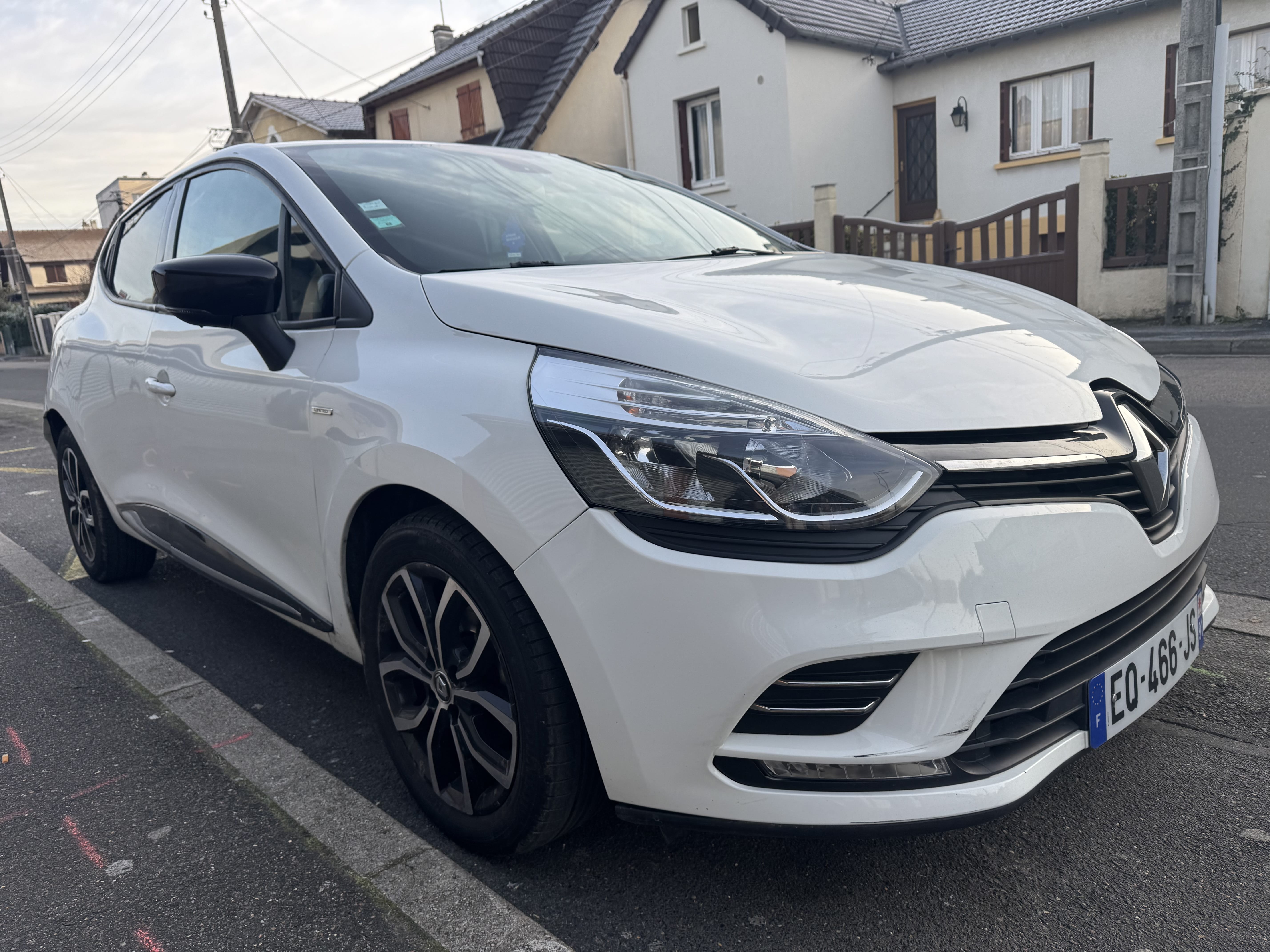 Renault Clio avec Climatisation