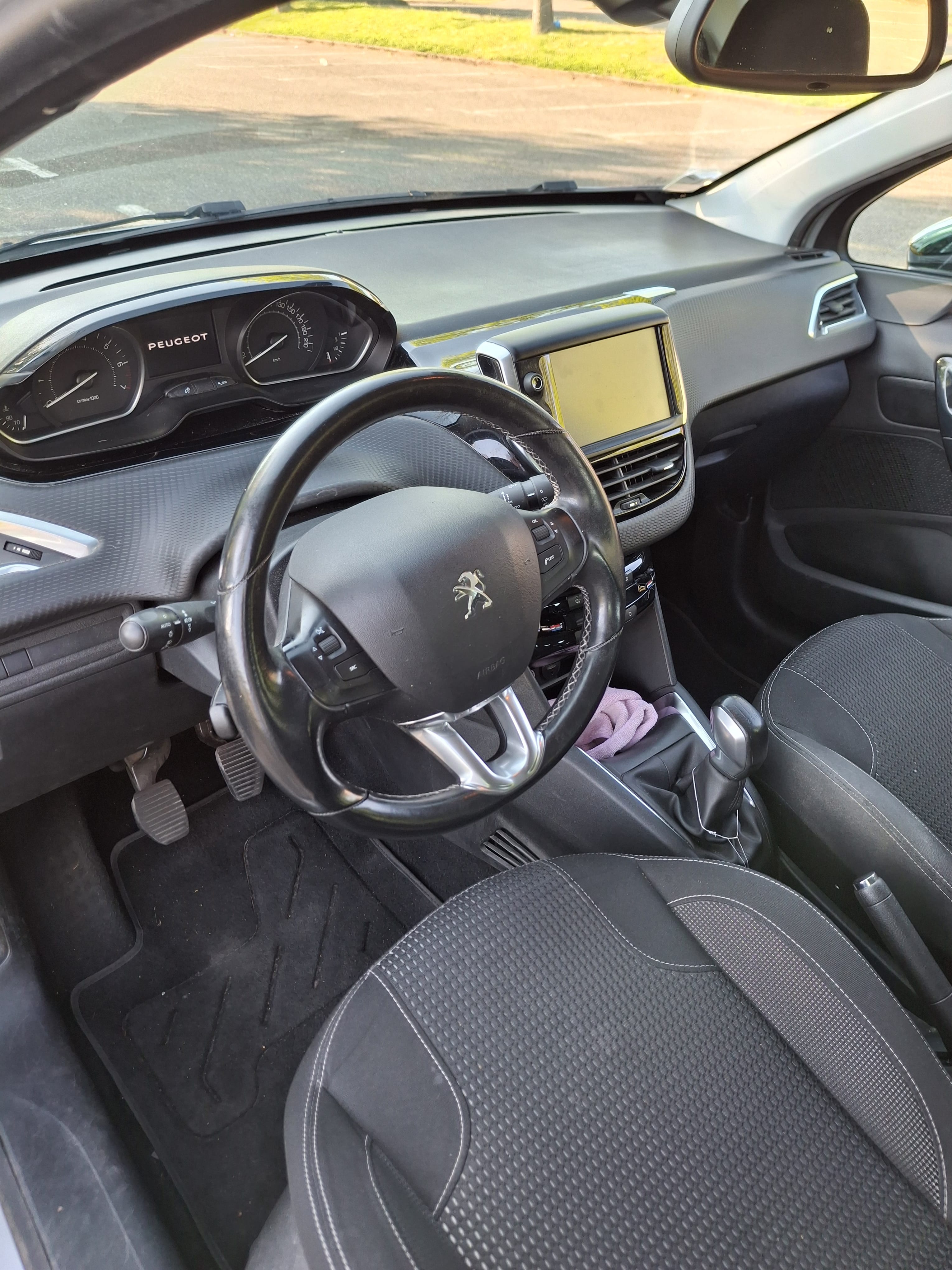 Peugeot 208 avec Régulateur de vitesse