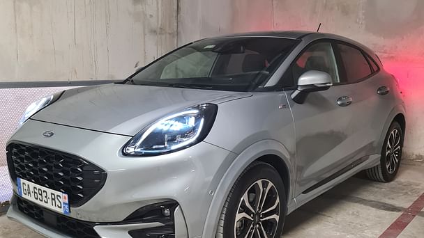 Ford Puma, 2021, Essence 98 / Électrique (hybride), automatique