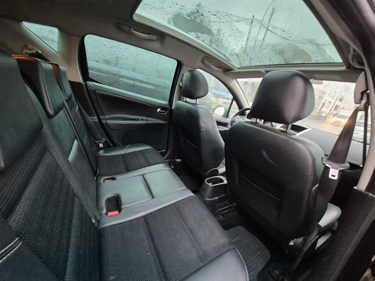Peugeot 207 SW avec Quatre roues motrices