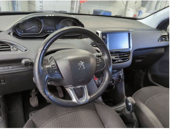 Peugeot 208 avec Régulateur de vitesse