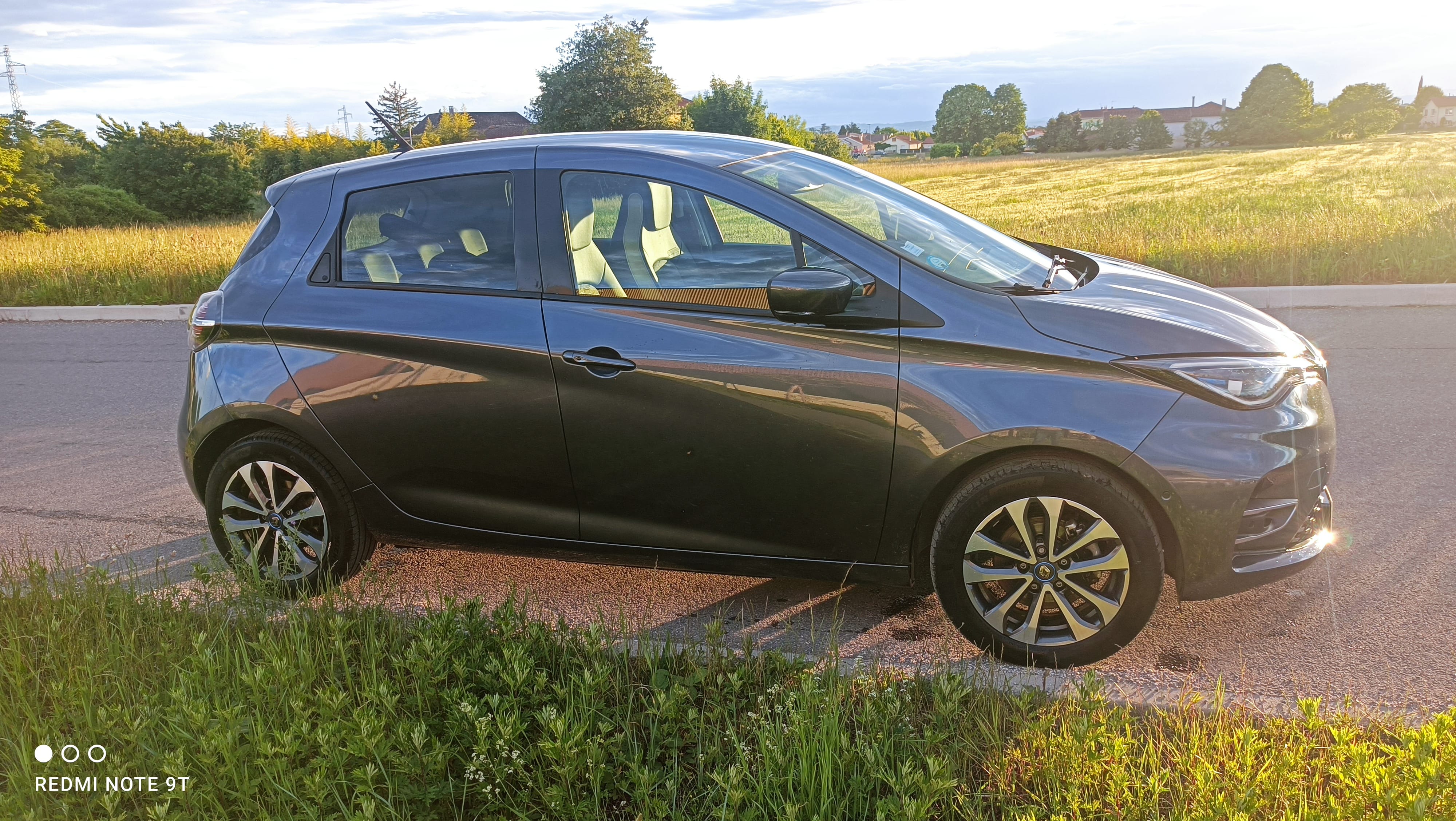 Renault ZOE 100kw (135 chevaux) avec Apple CarPlay