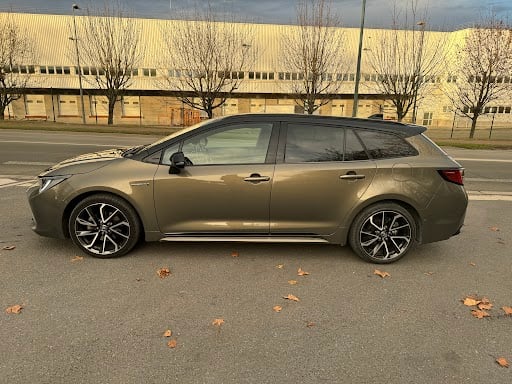 Toyota Corolla Break Hybride avec Climatisation